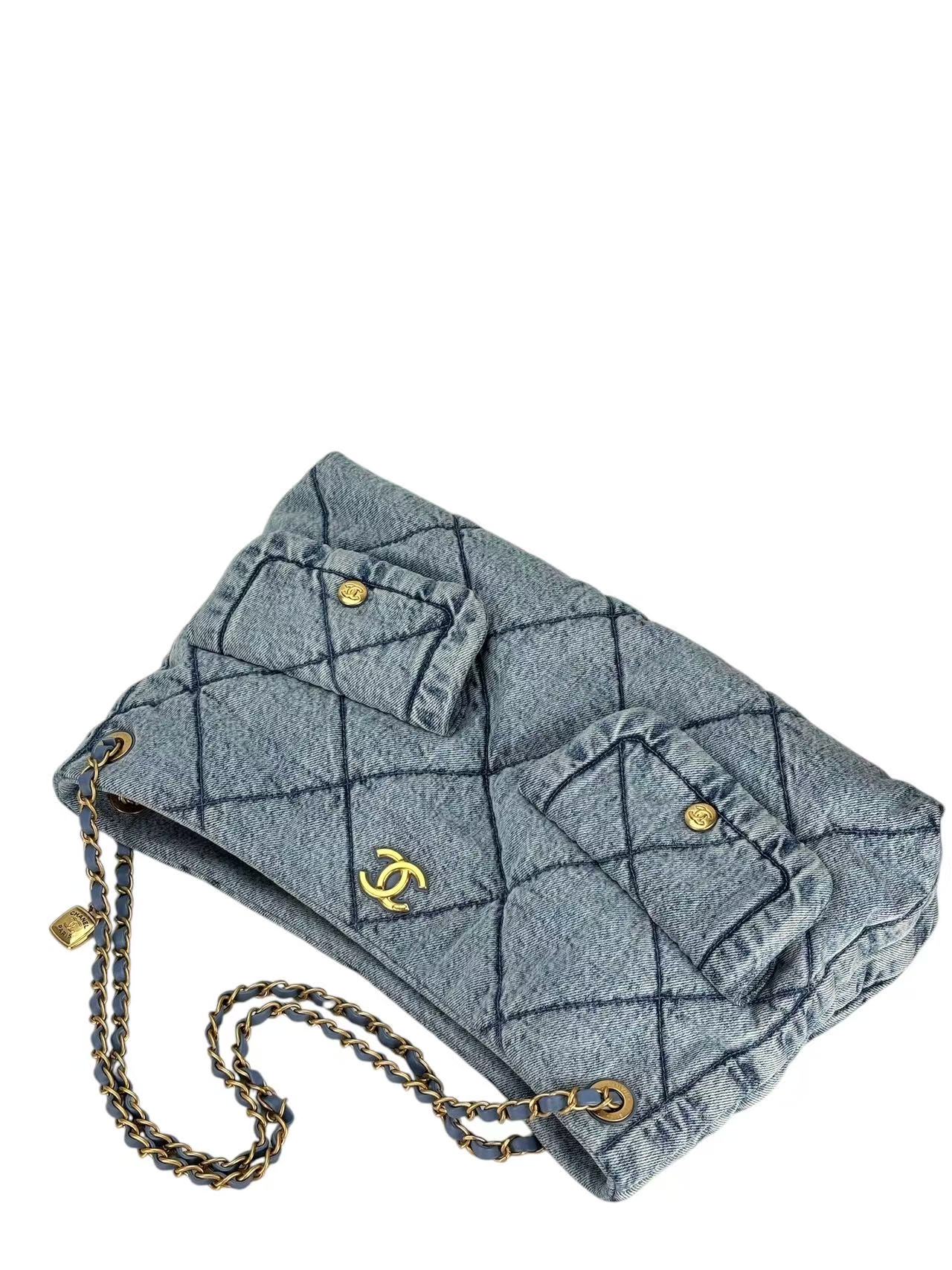 CHANEL - Maxi Flapbag Washed Denim Light Blue(25K)
