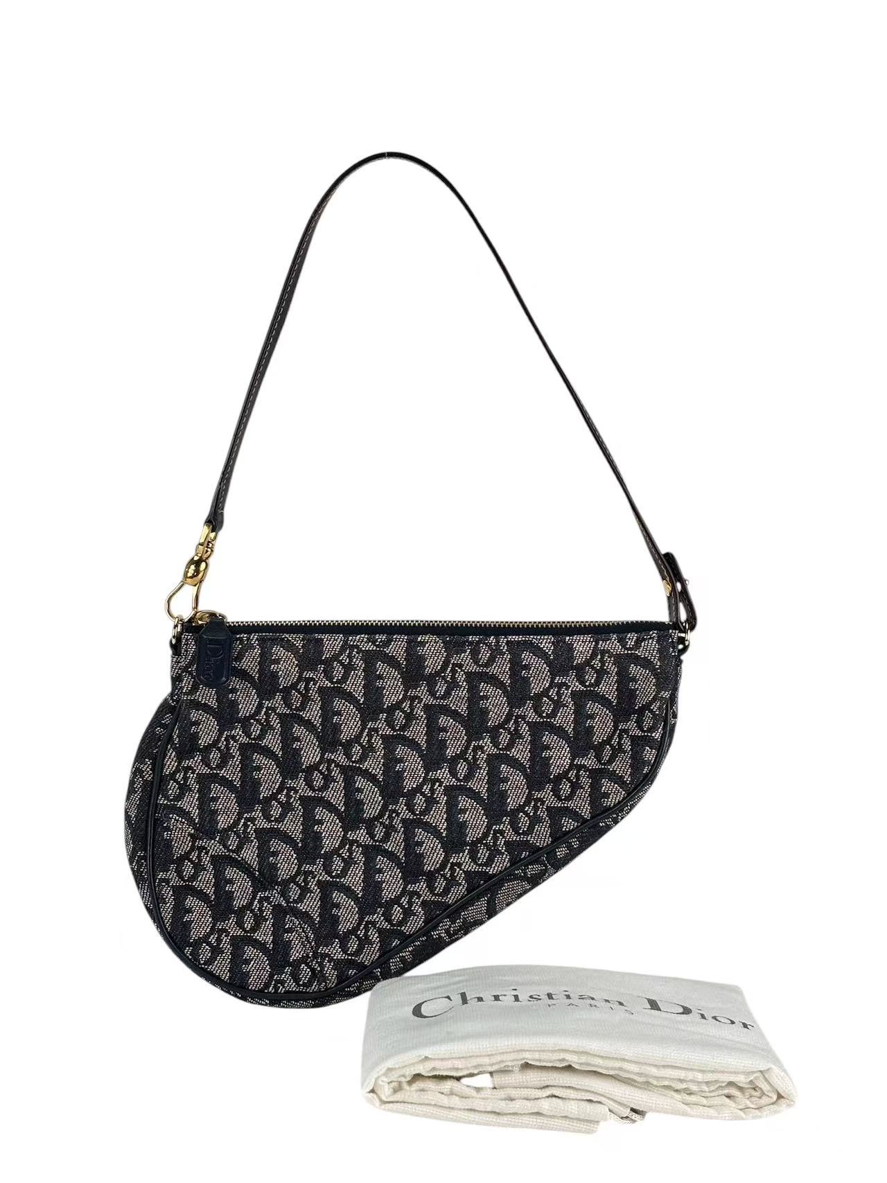 CHRISTIAN DIOR - Navy Trotter Saddle Handbag