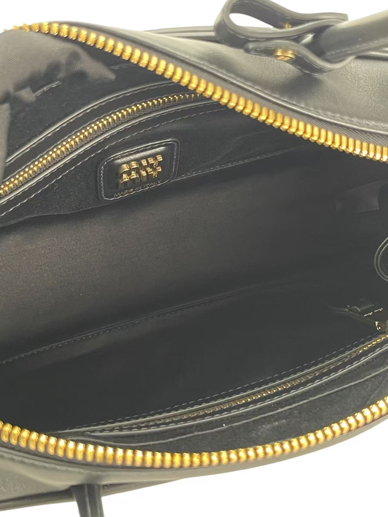 MIUMIU - Lambskin Black Leather Bow Handle Bag