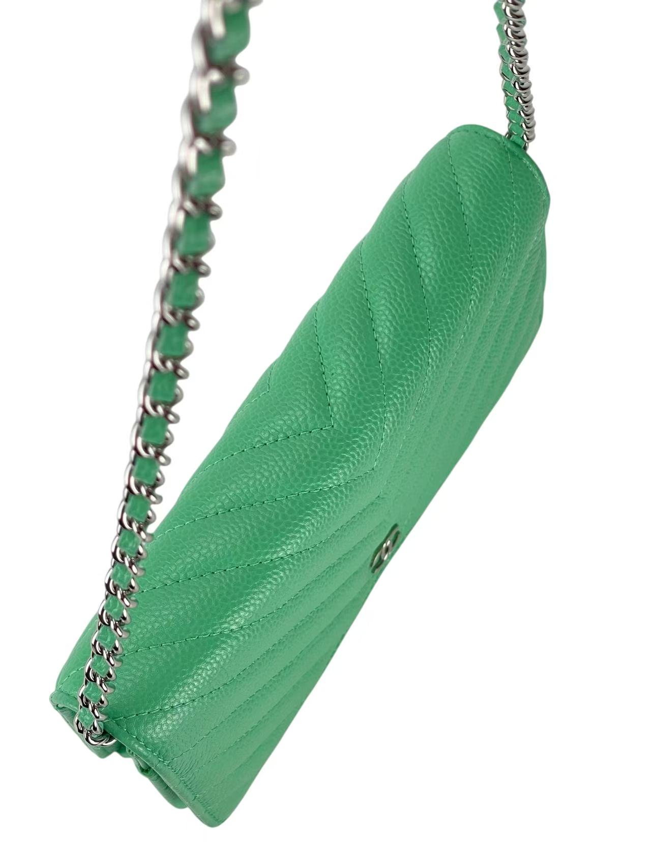 CHANEL - Green Caviar skin V-sitch Classic Wallet On Chain (WOC)