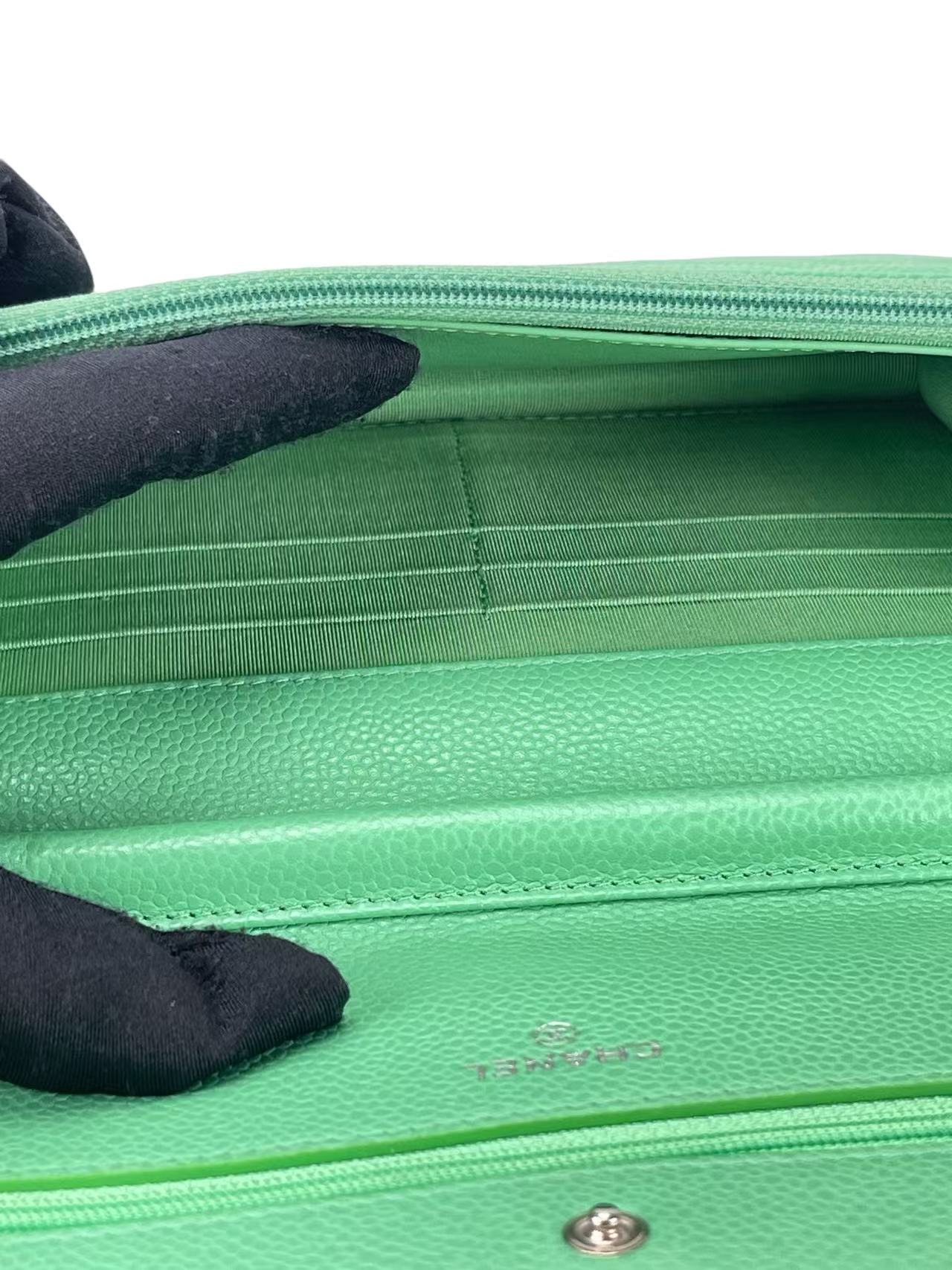 CHANEL - Green Caviar skin V-sitch Classic Wallet On Chain (WOC)