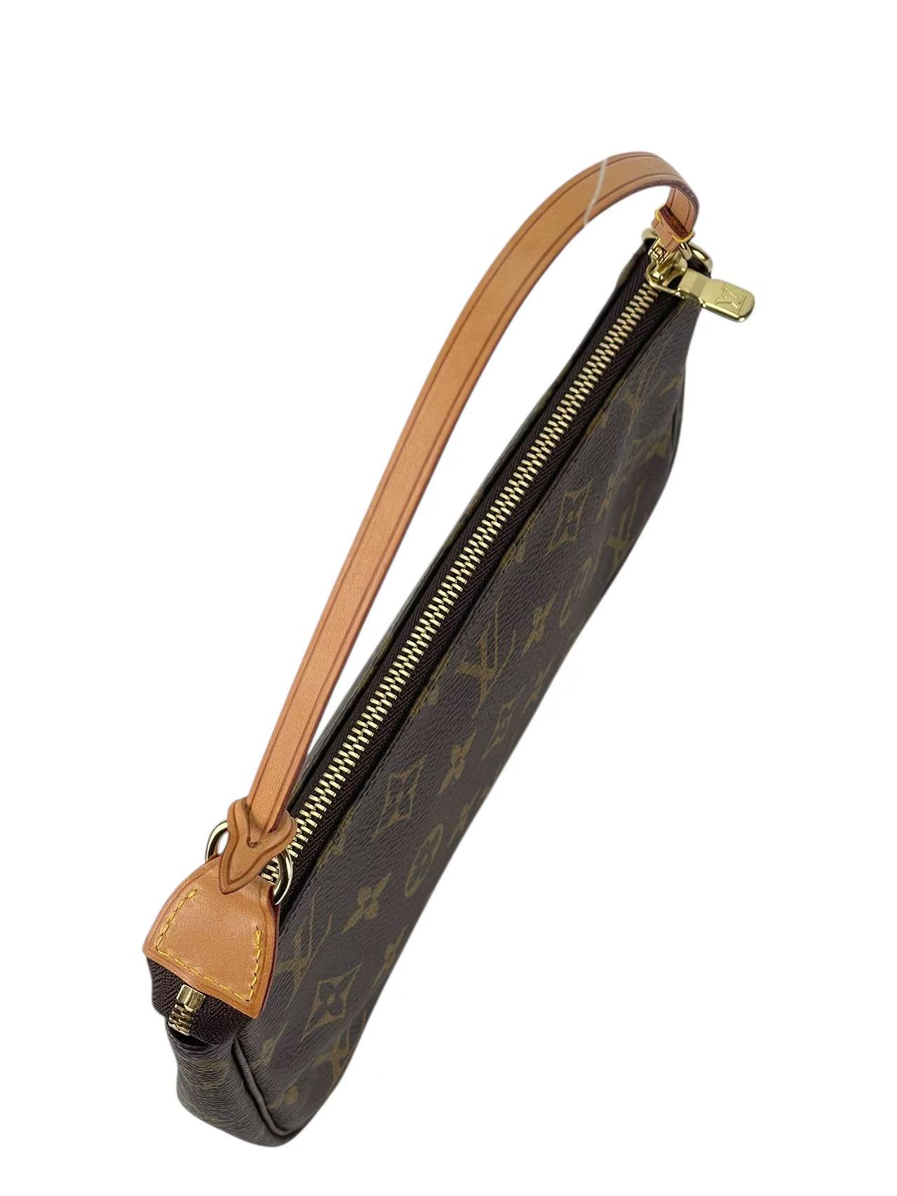 LOUIS VUITTON - Pochette Accessoires Handbag Monogram Canvas 