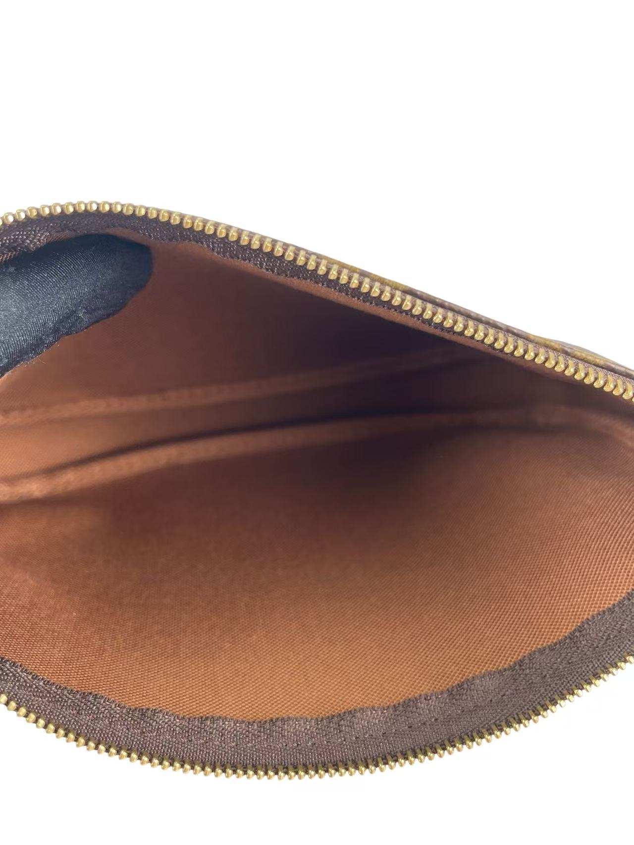 LOUIS VUITTON - Pochette Accessoires Handbag Monogram Canvas 