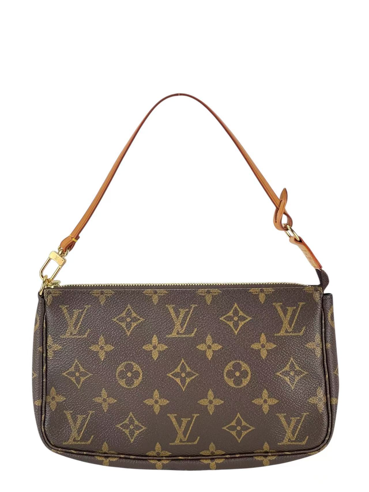 LOUIS VUITTON - Pochette Accessoires Handbag Monogram Canvas 