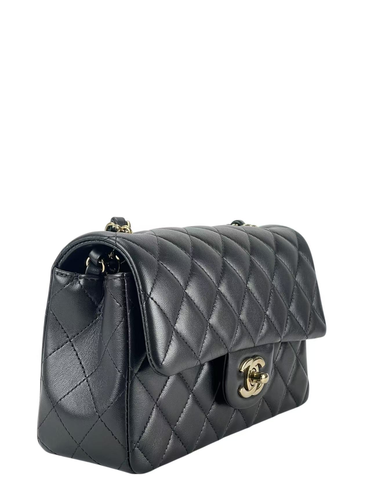 CHANEL - 25B Small Classic Single Flap Bag Black Lambskin Gold Hardware（CF20）