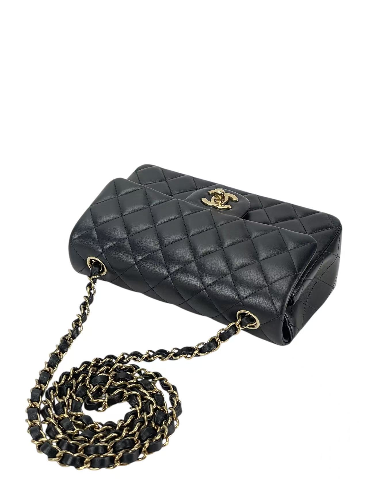 CHANEL - 25B Small Classic Single Flap Bag Black Lambskin Gold Hardware（CF20）
