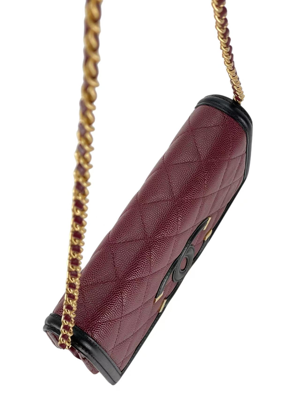 CHANEL - Red Caviar Quilted CC Filigree Wallet On Chain (WOC) 