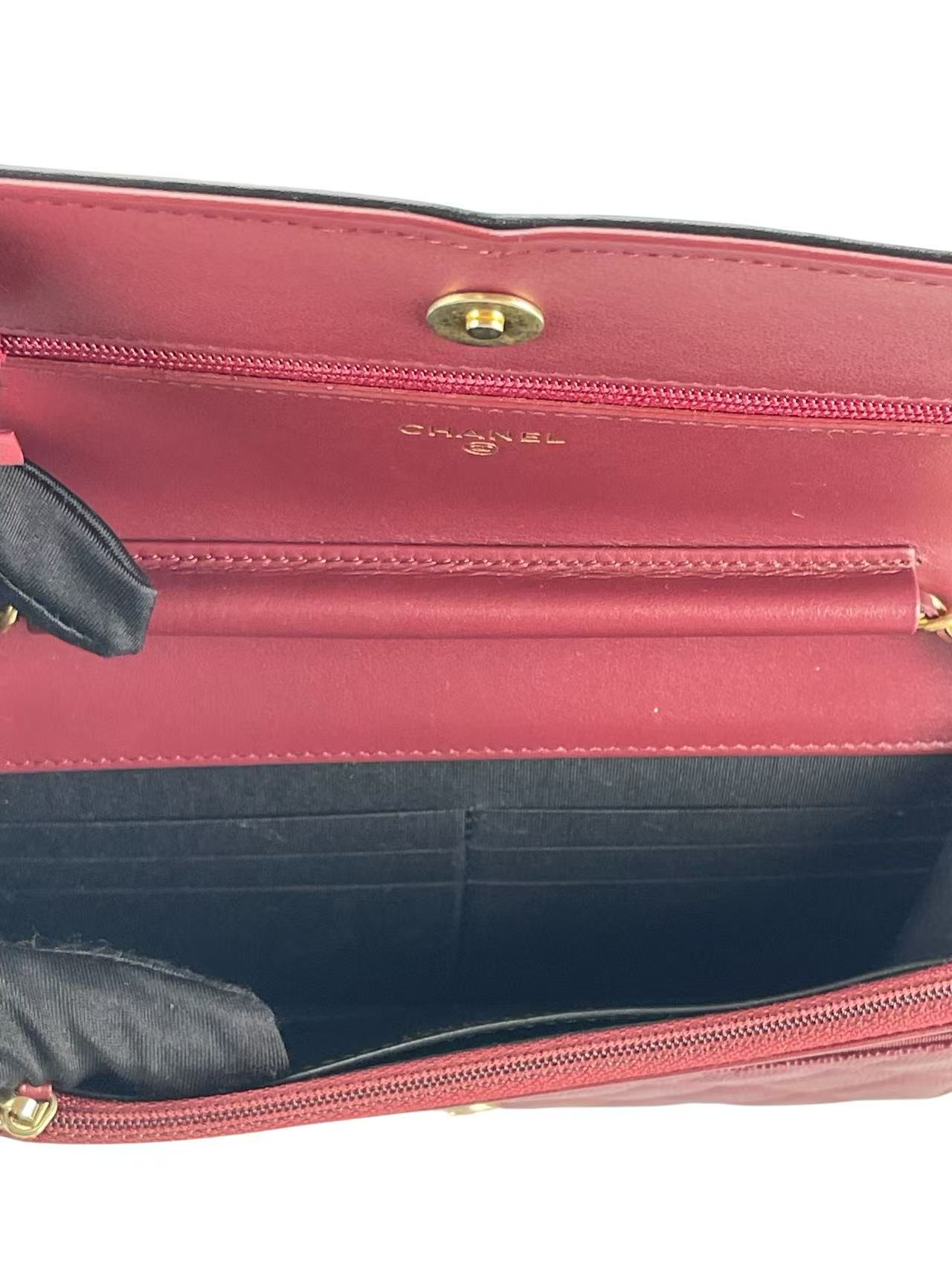 CHANEL - Red Caviar Quilted CC Filigree Wallet On Chain (WOC) 