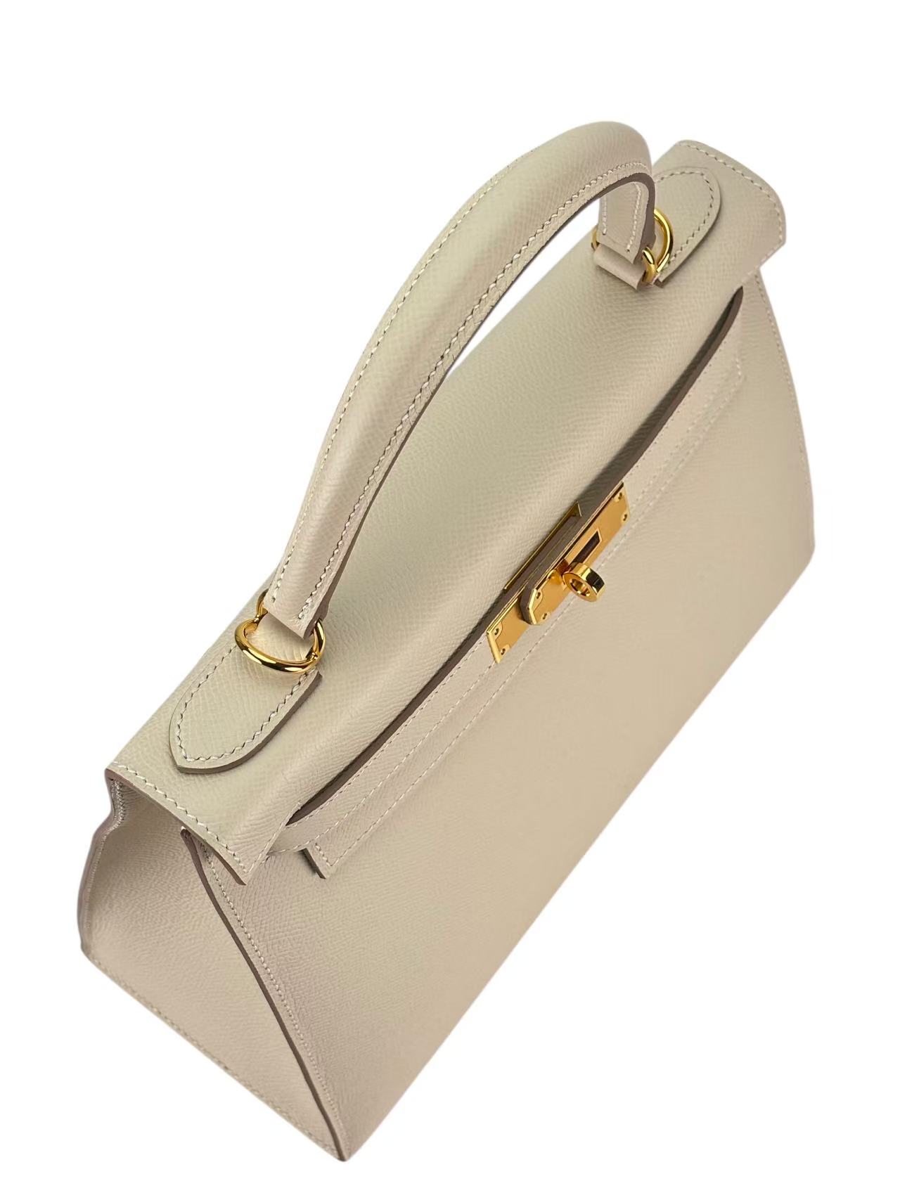 HERMES - Kelly 28 Craie 10 Epsom Gold Hardware – Camellia Vintage