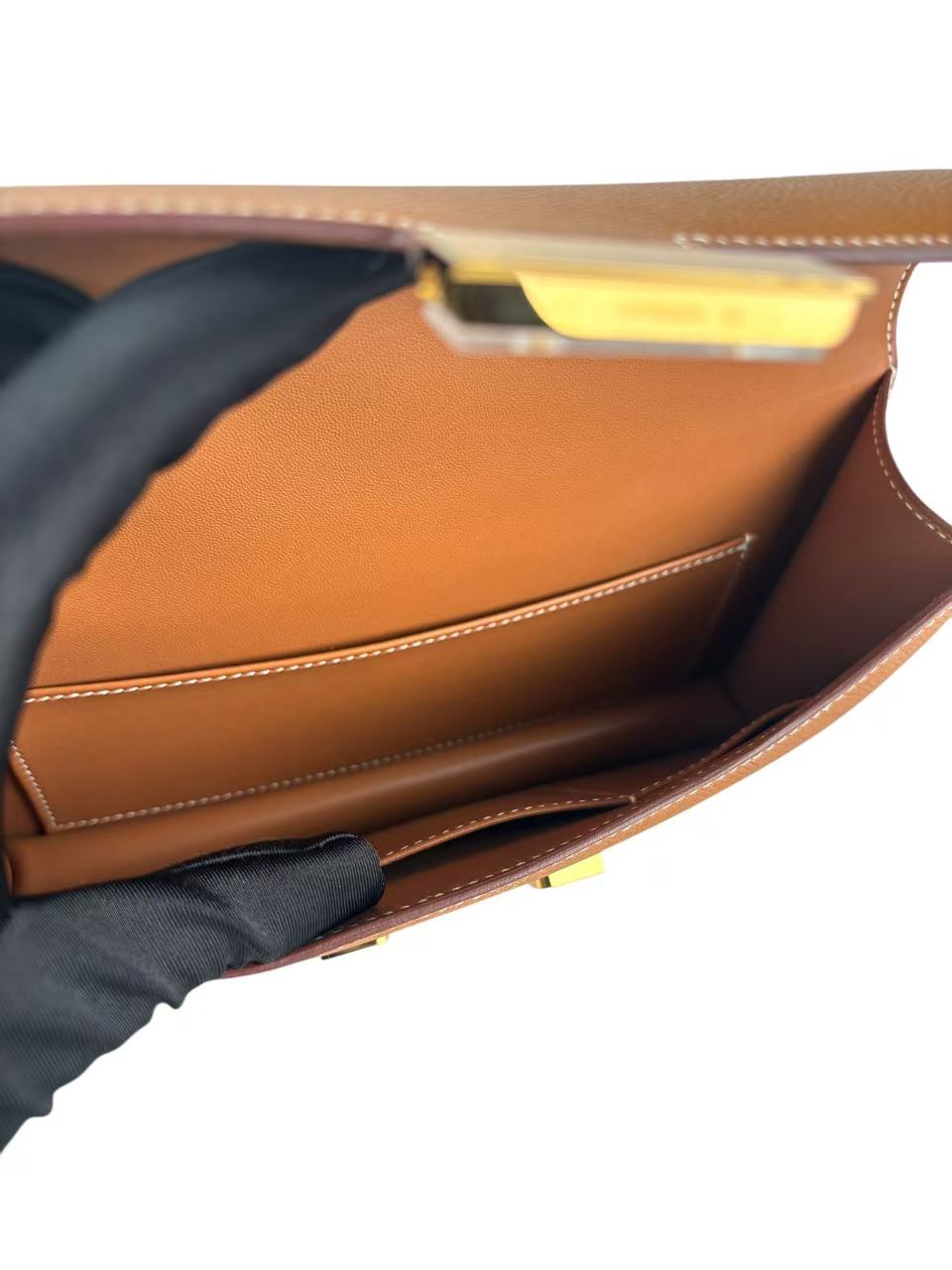 HERMES - Constance Elan 24 Gold Swift Gold Hardware
