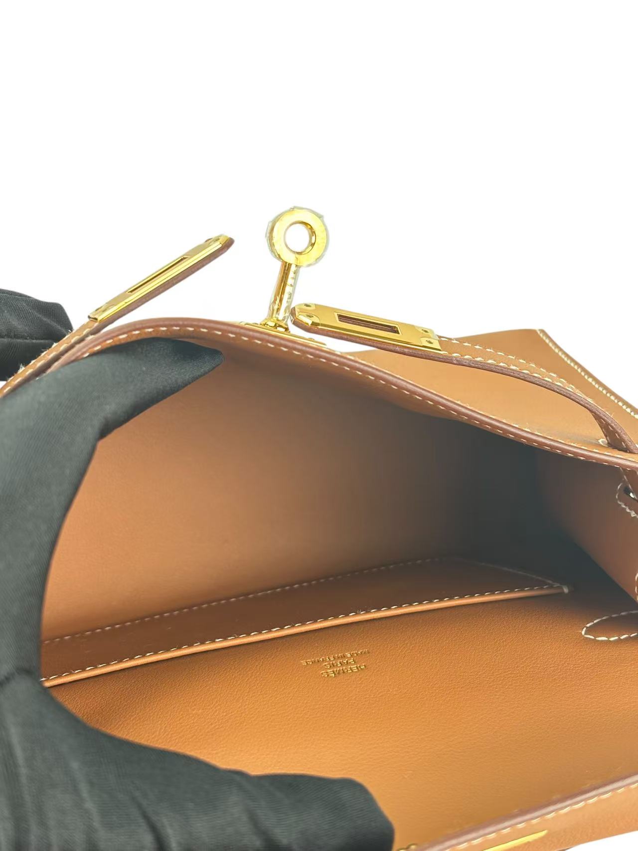 HERMES - Kelly Pochette Gold Swift Gold Hardware K (2025)