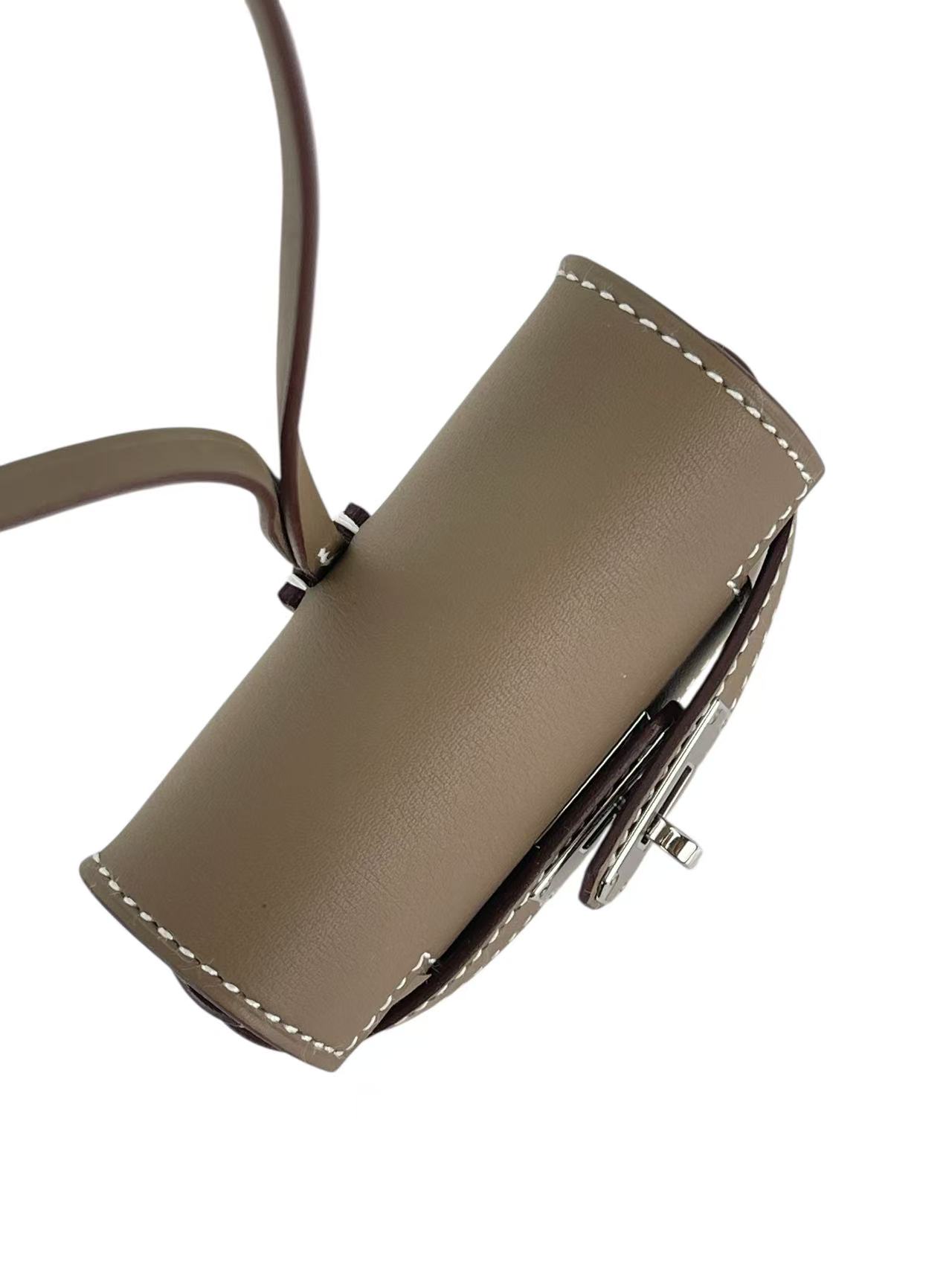 HERMES - Kelly Festival Etoupe Swift Bag Charm SHW K (2025)