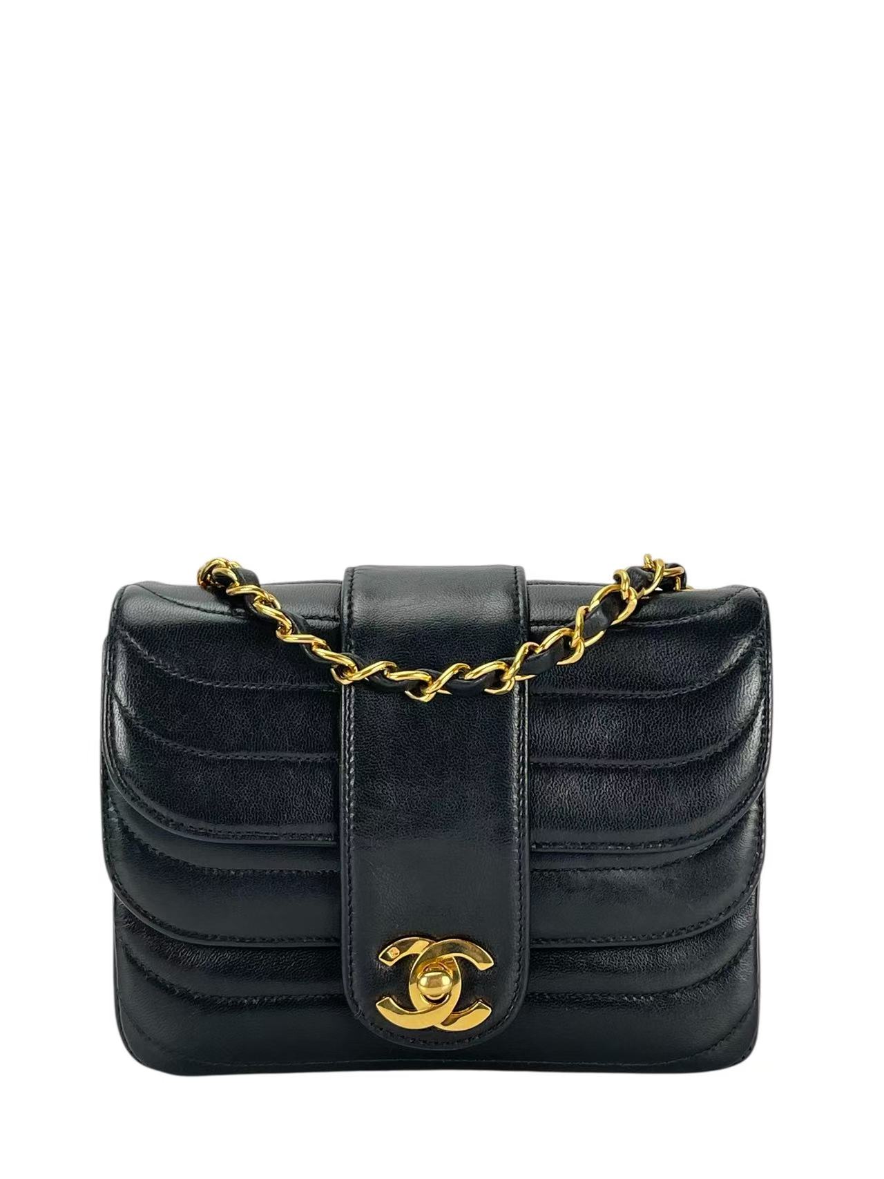 CHANEL - Vintage Black Single Flap Bag Gold Hardware