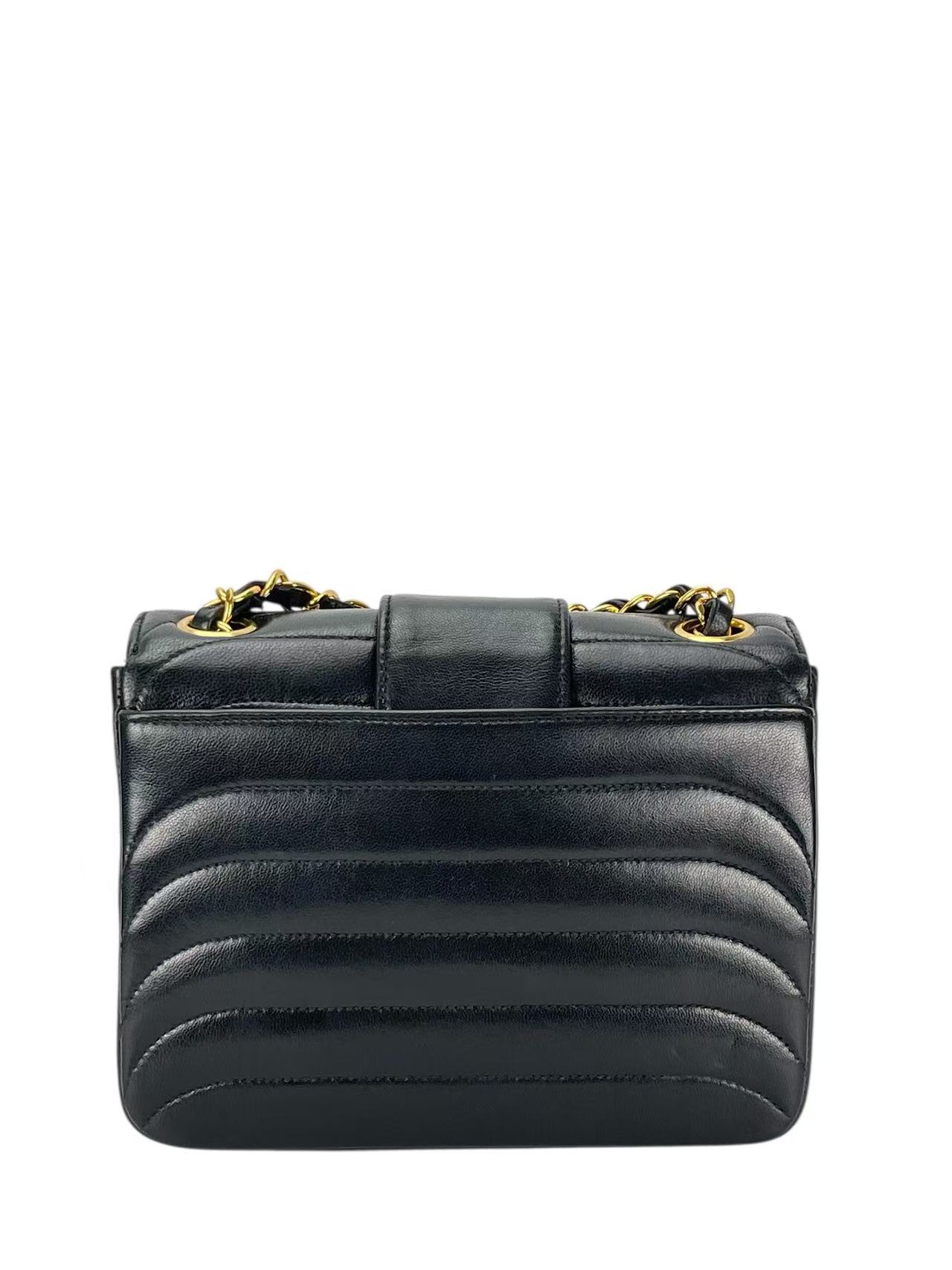 CHANEL - Vintage Black Single Flap Bag Gold Hardware