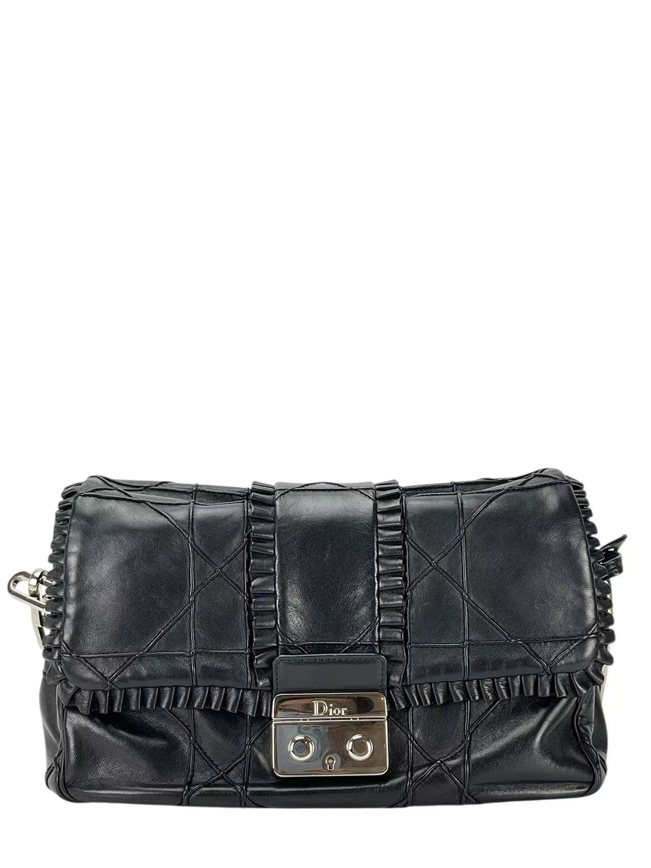 CHRISTIAN DIOR - Black Lambskin Dior Miss Dior New Lock Shoulder Bag