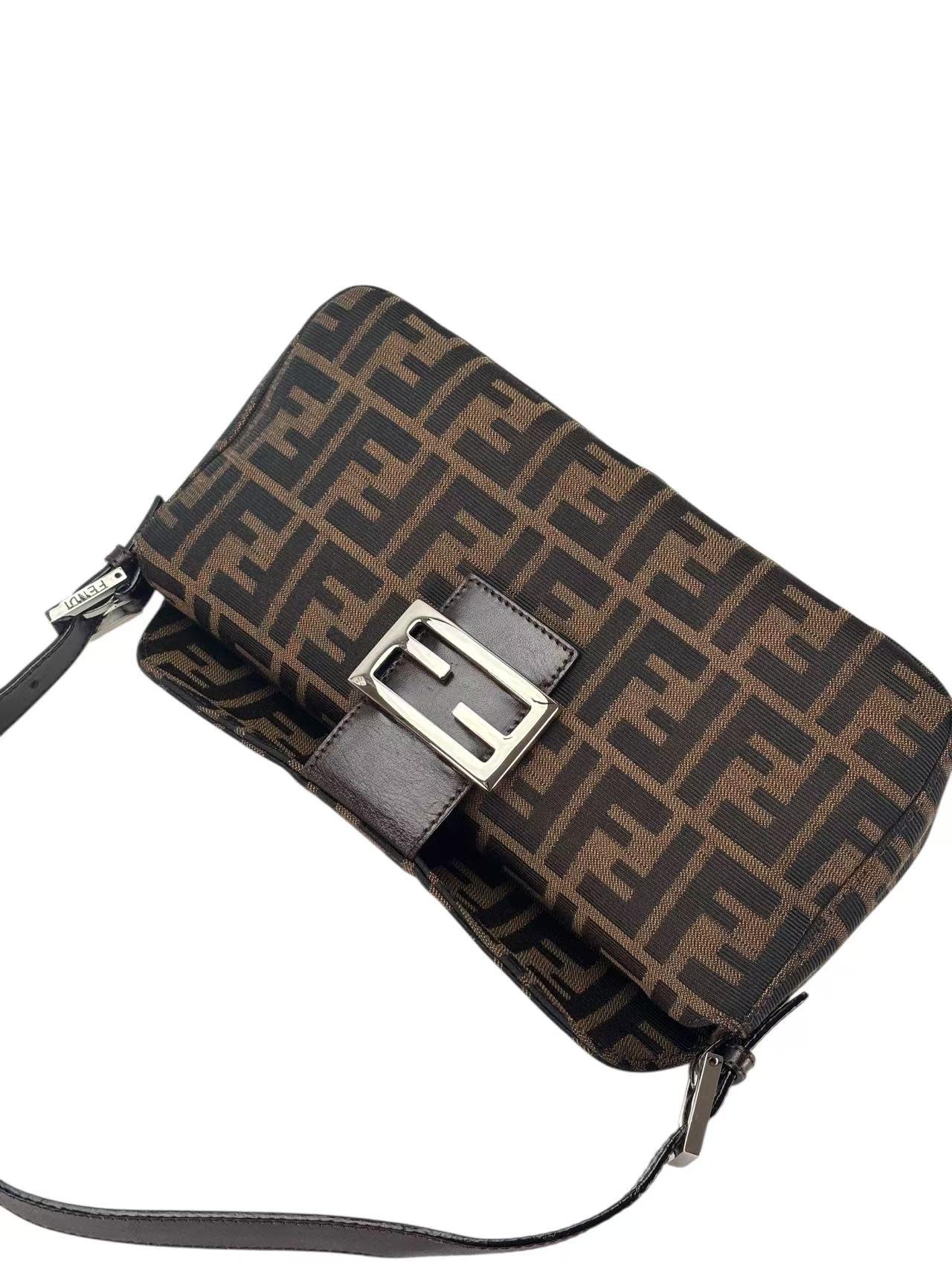 FENDI - Brown Zucca Handbag Silver Hardware