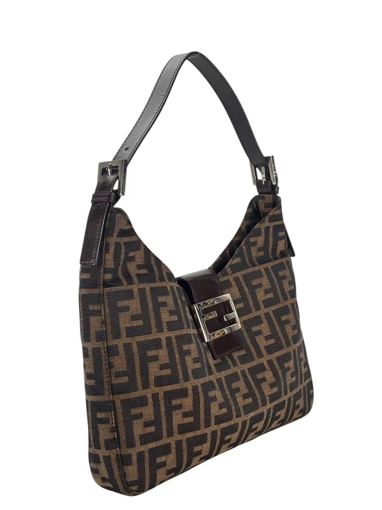 FENDI - Beige Zucca Mamma Handbag Gold Hardware