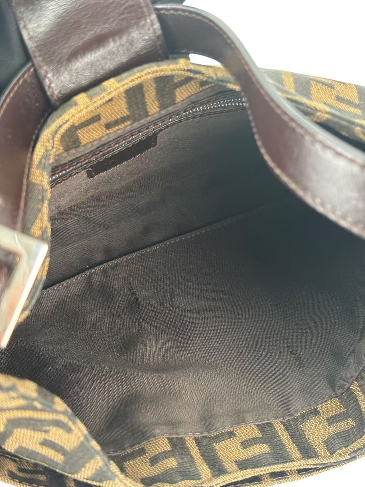 FENDI - Beige Zucca Mamma Handbag Gold Hardware