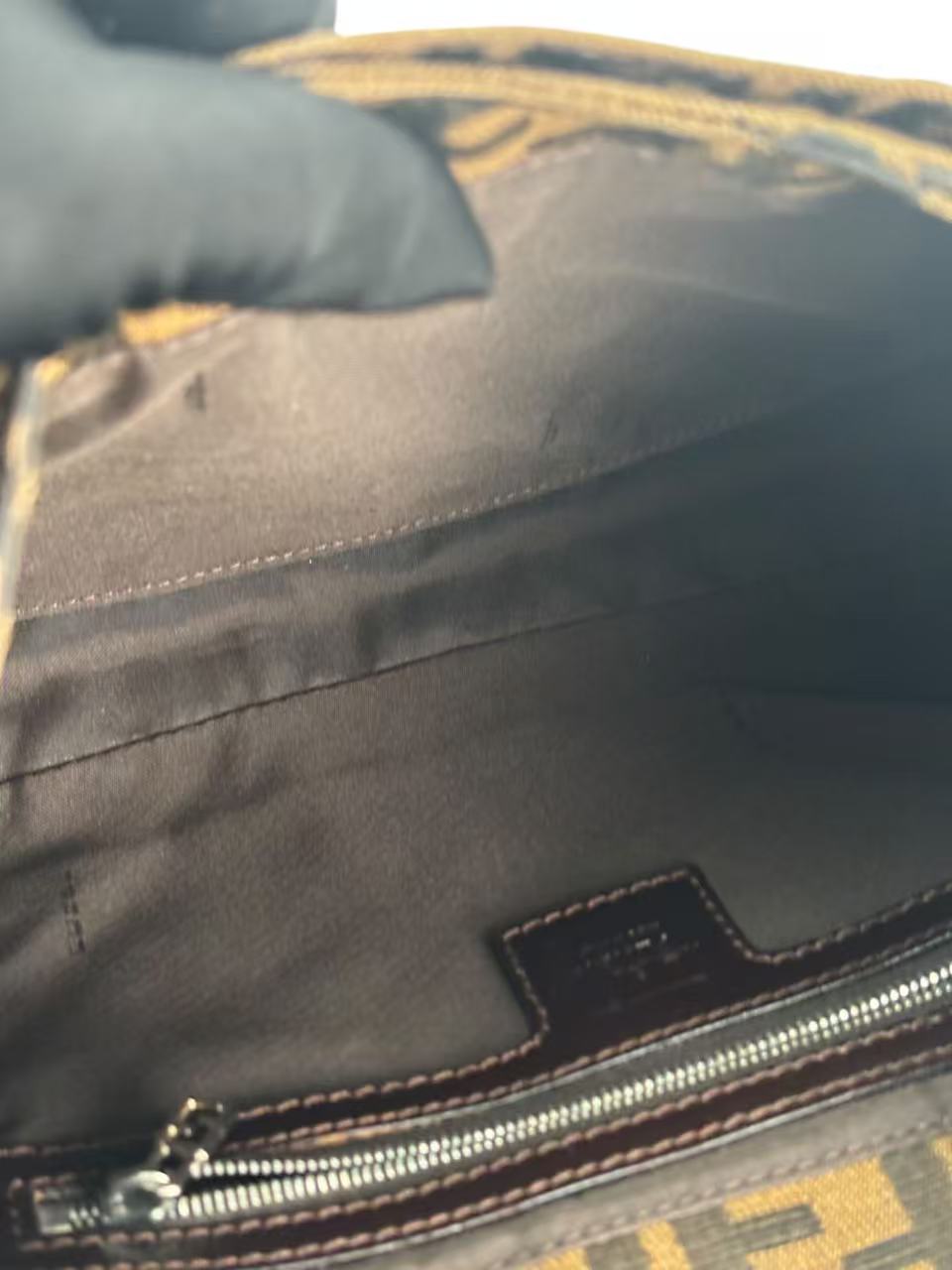 FENDI - Beige Zucca Mamma Handbag Gold Hardware