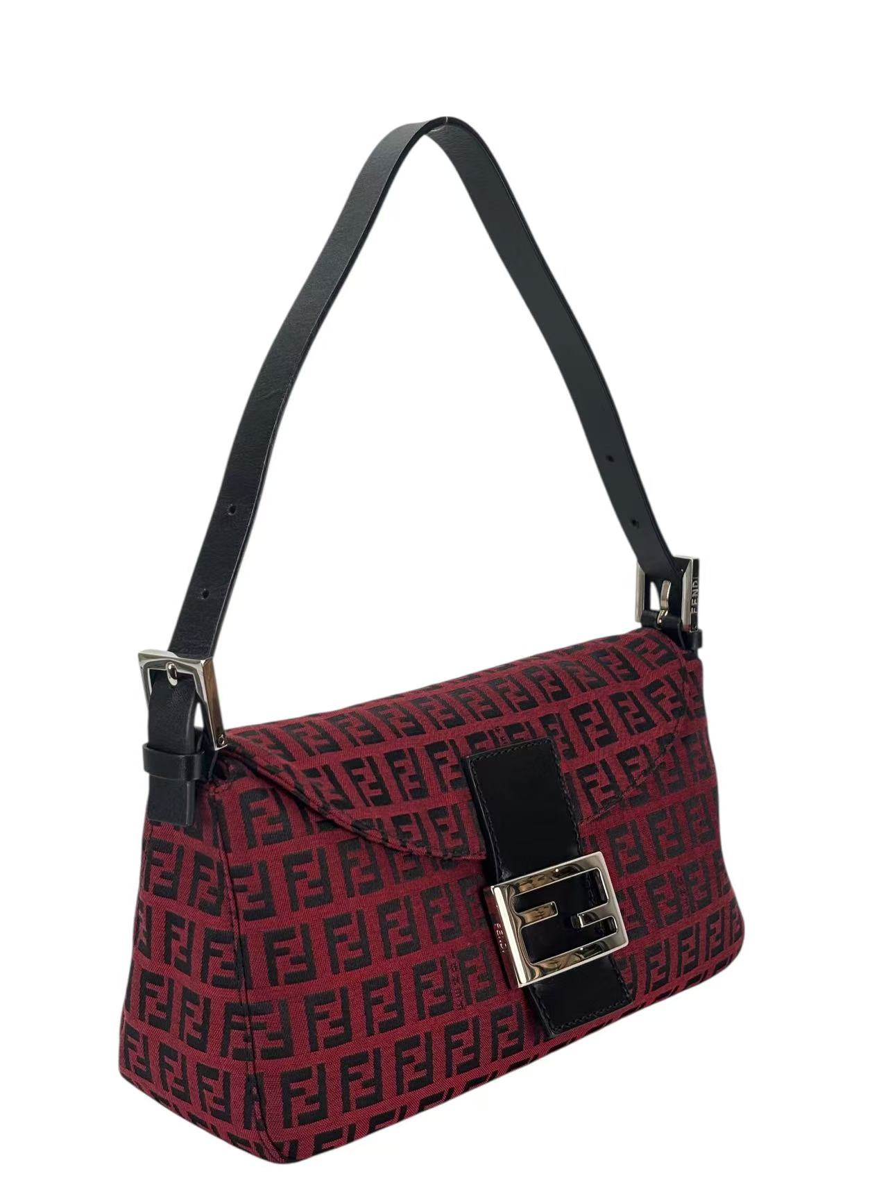 FENDI - Red Canvas Zucca Baguette Handbag Silver Hardware