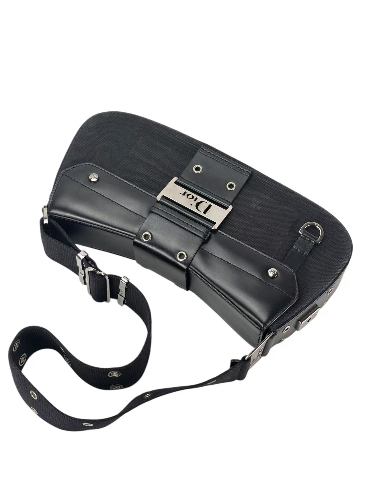 CHRISTIAN DIOR - 2002 Black Trotter Street Chic Shoulder Bag