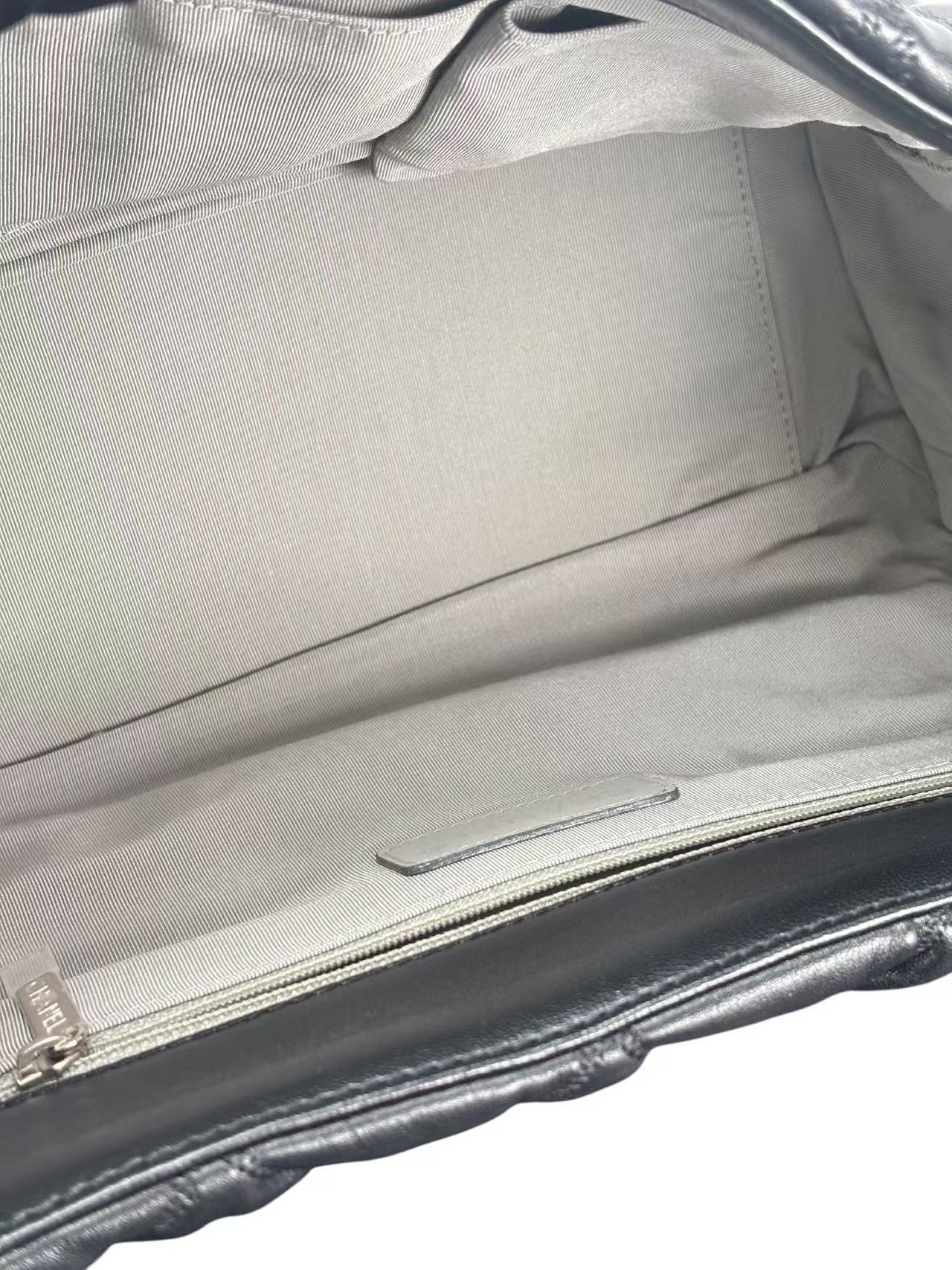 CHANEL - Bubble Quilted Leather Shoulder Bag