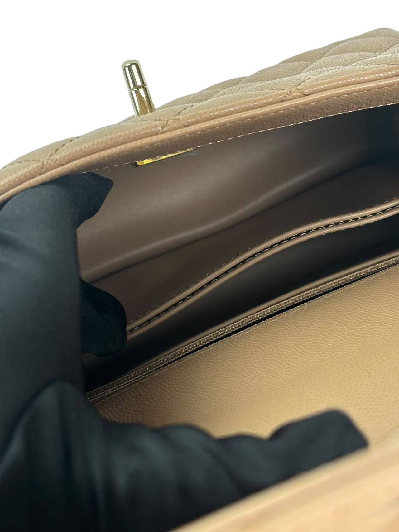 CHANEL - 22K Beige Caviar Skin Coco Handle Bag