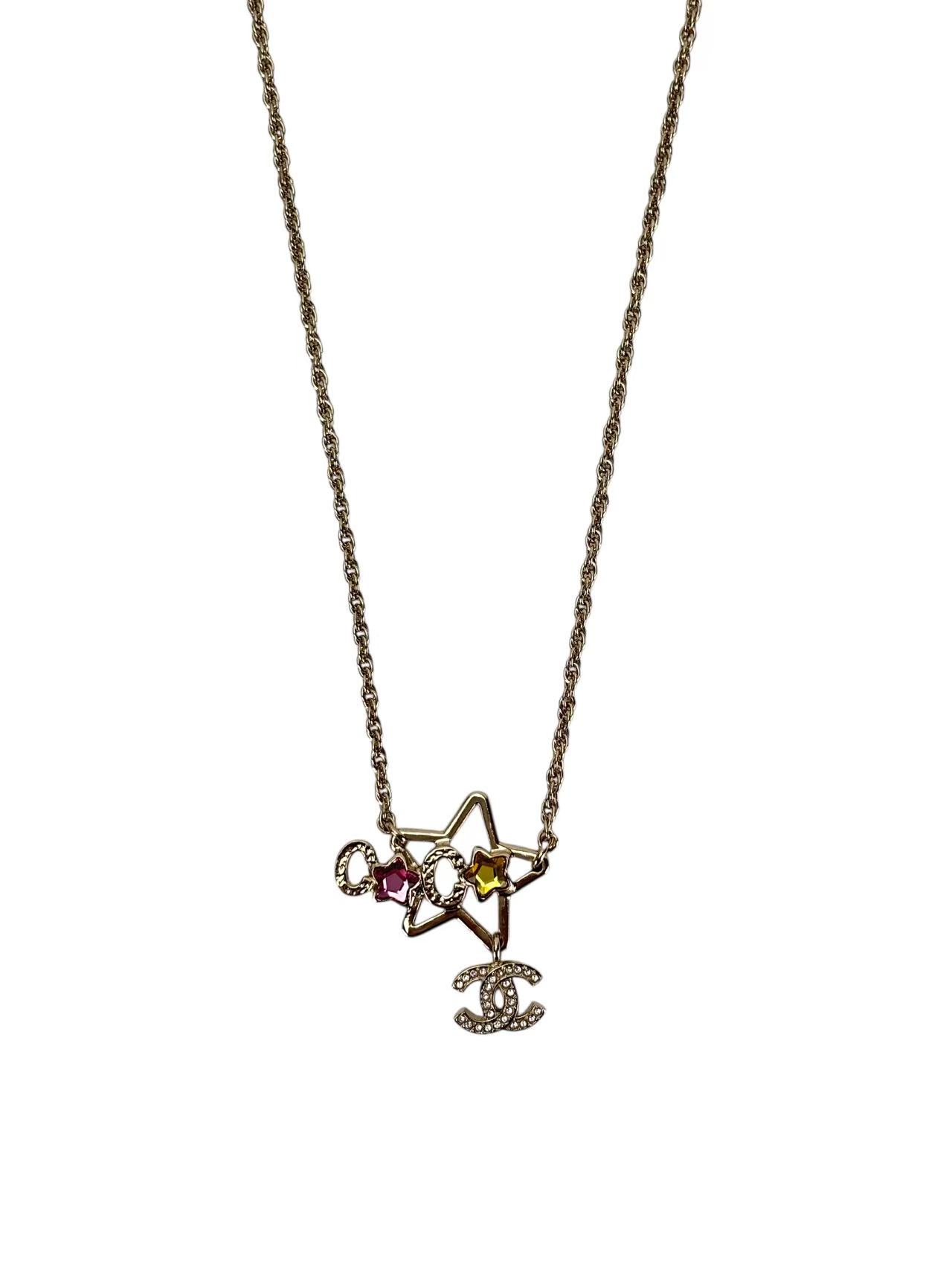 CHANEL - 25P Gold Rhinestone Star CC logo Necklace