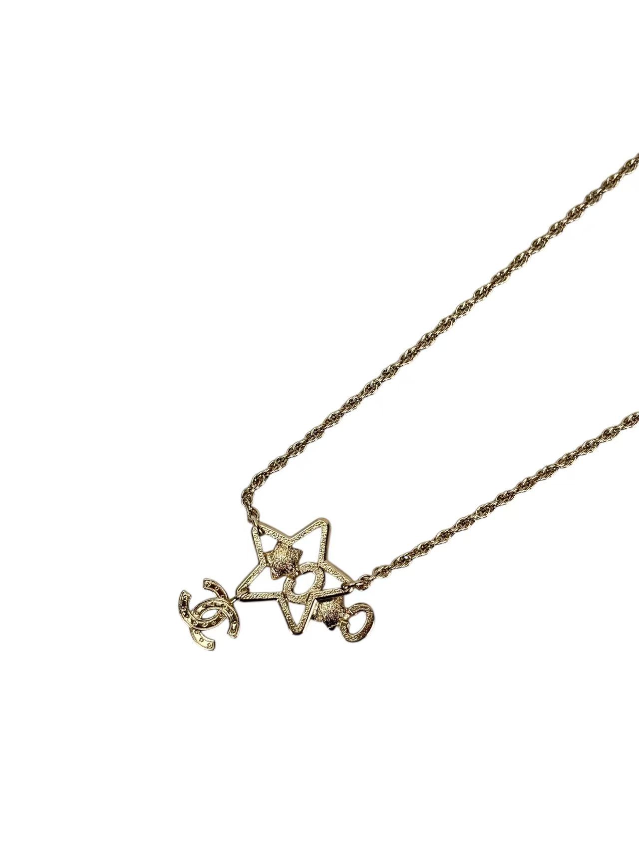 CHANEL - 25P Gold Rhinestone Star CC logo Necklace