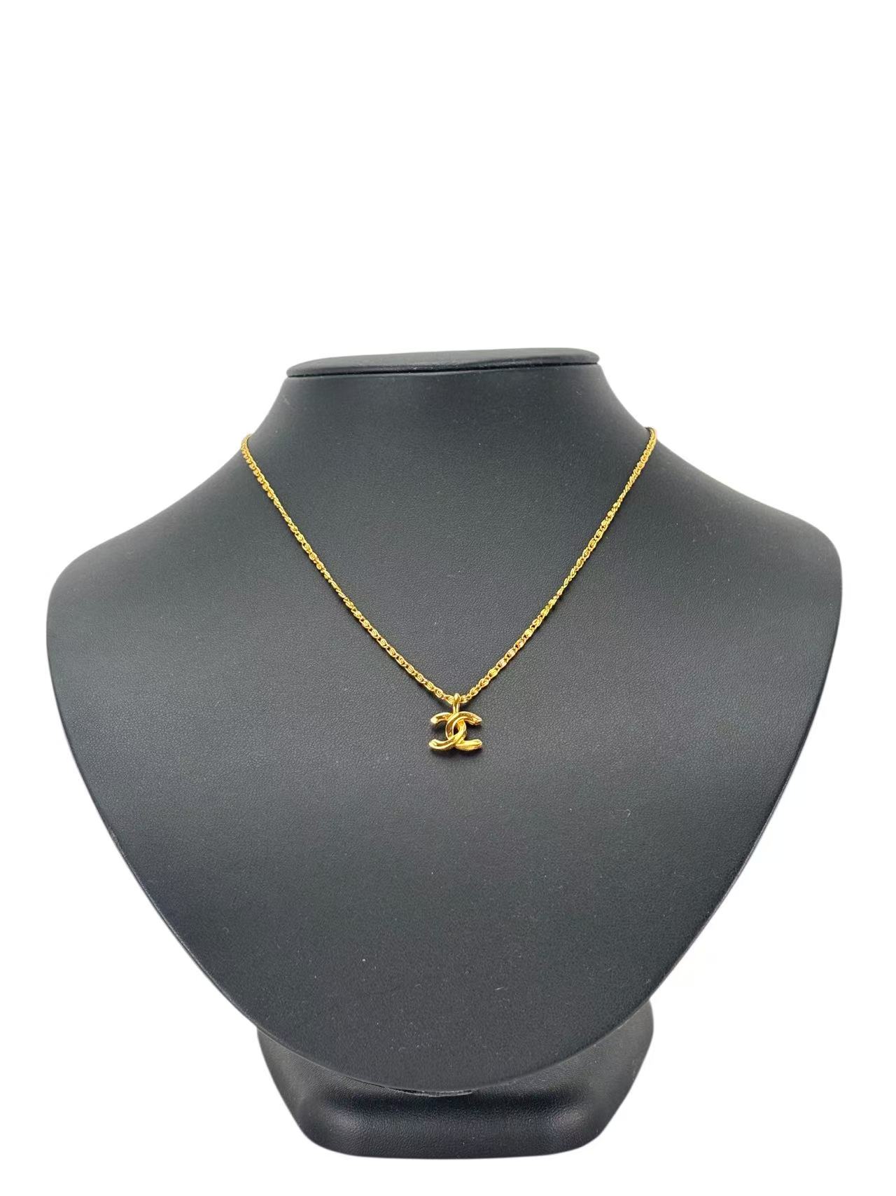 CHANEL - Gold CC Logo Pendant Necklace(1982)