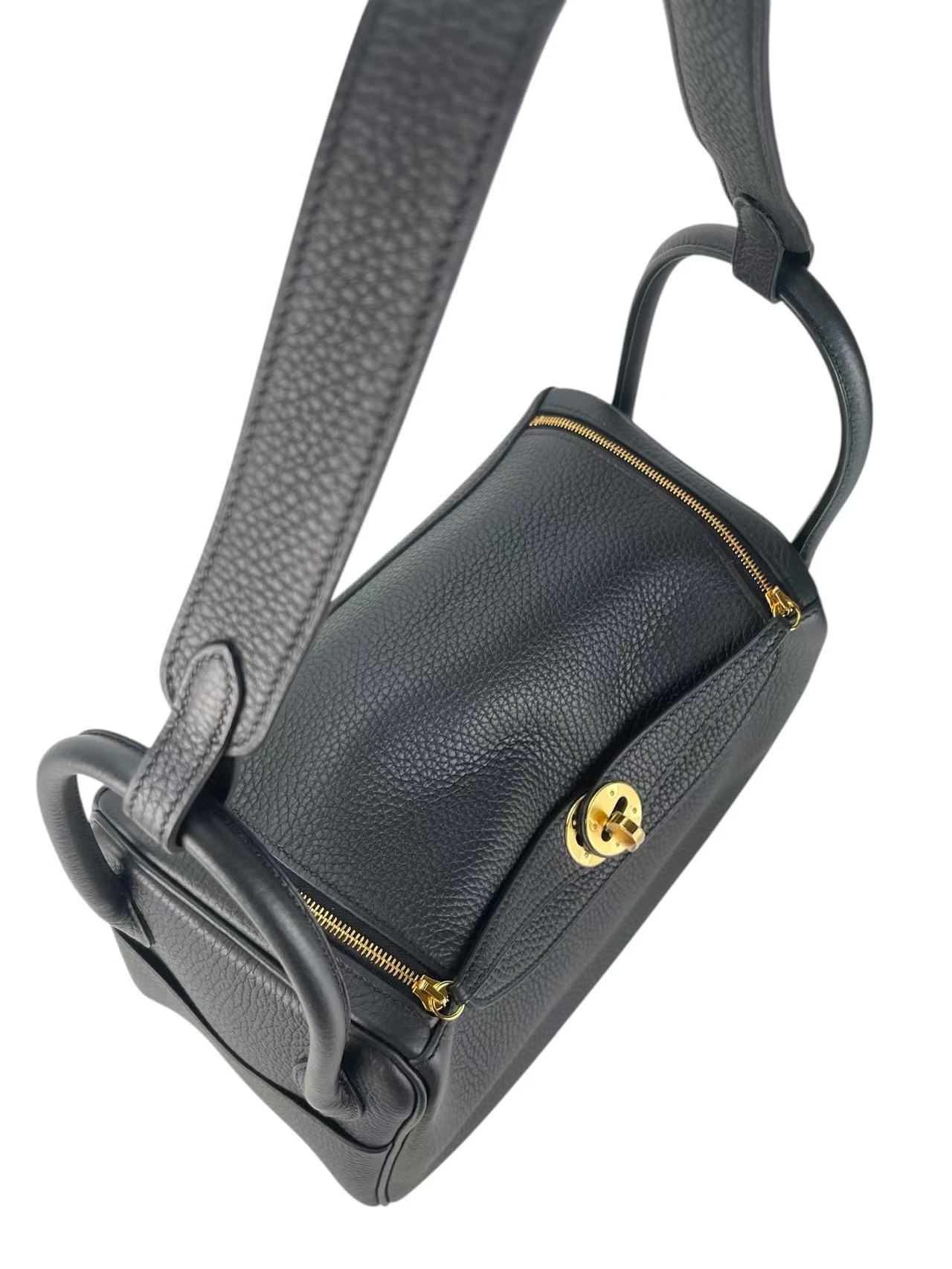 HERMES - Lindy 26 Black TC Gold Hardware 