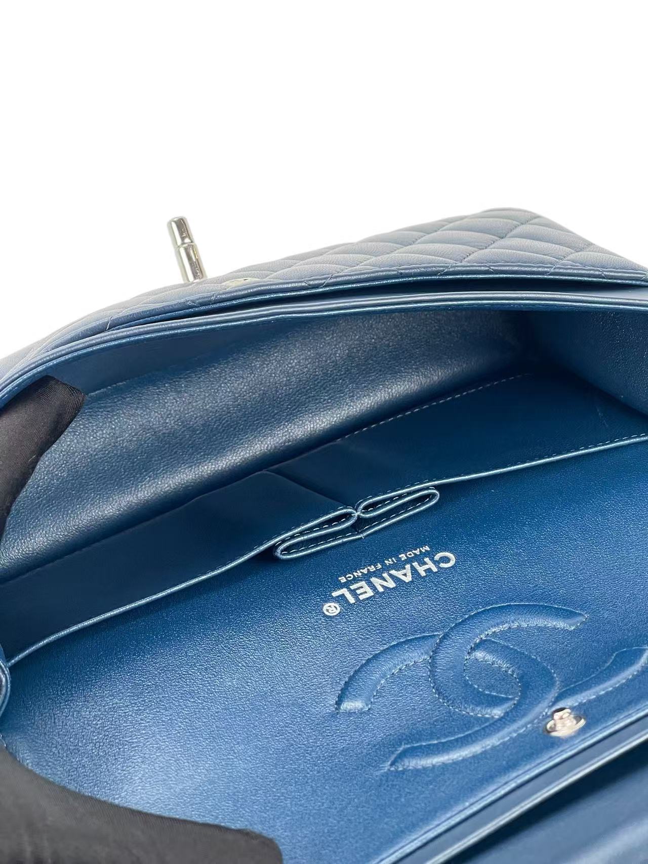 CHANEL - Medium Classic Double Flap Bag Dark Blue Lambskin Sliver Hardware (CF25)