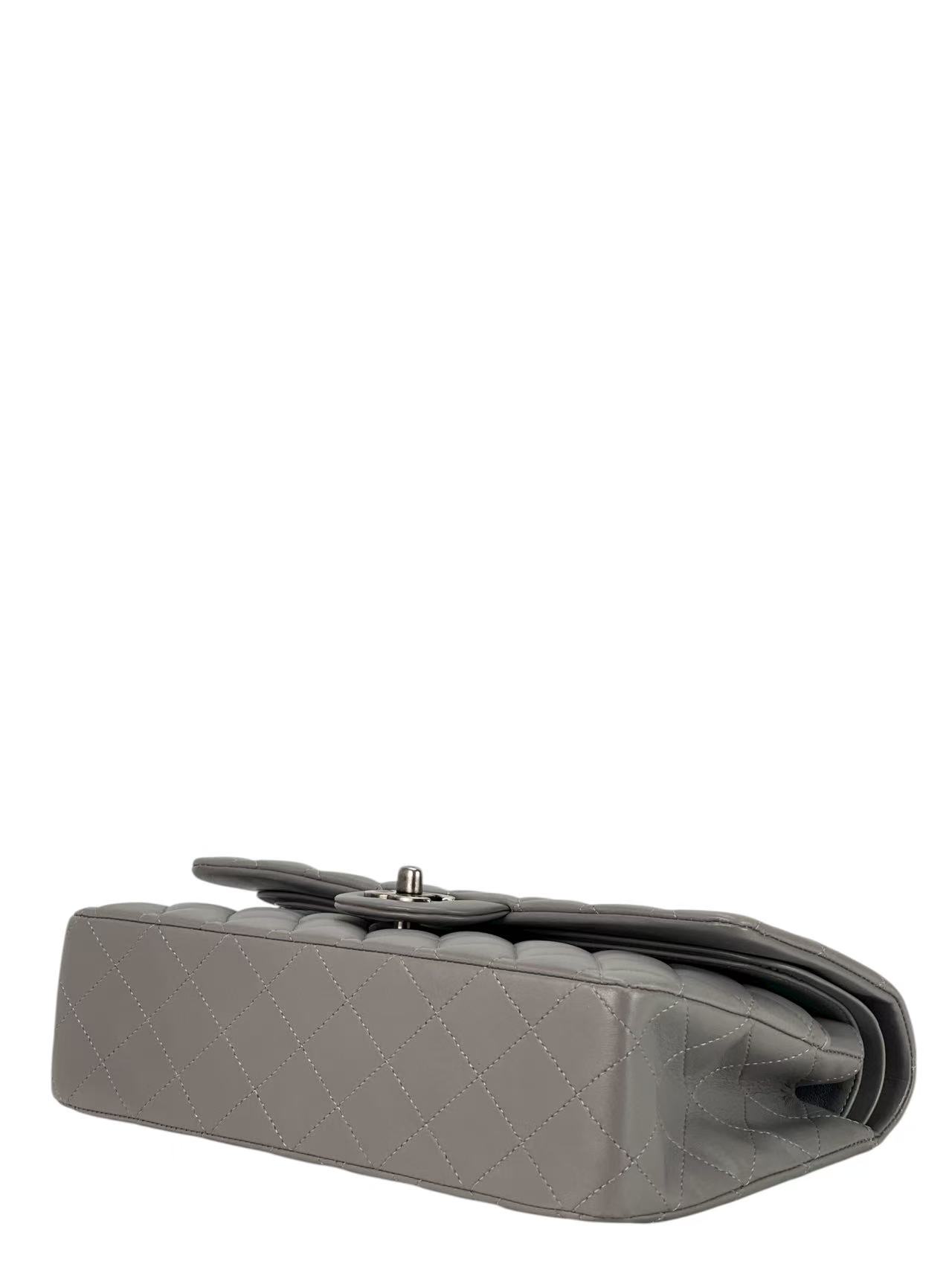 CHANEL - Medium Classic Double Flap Bag Gray Lambskin Sliver Hardware (CF25)