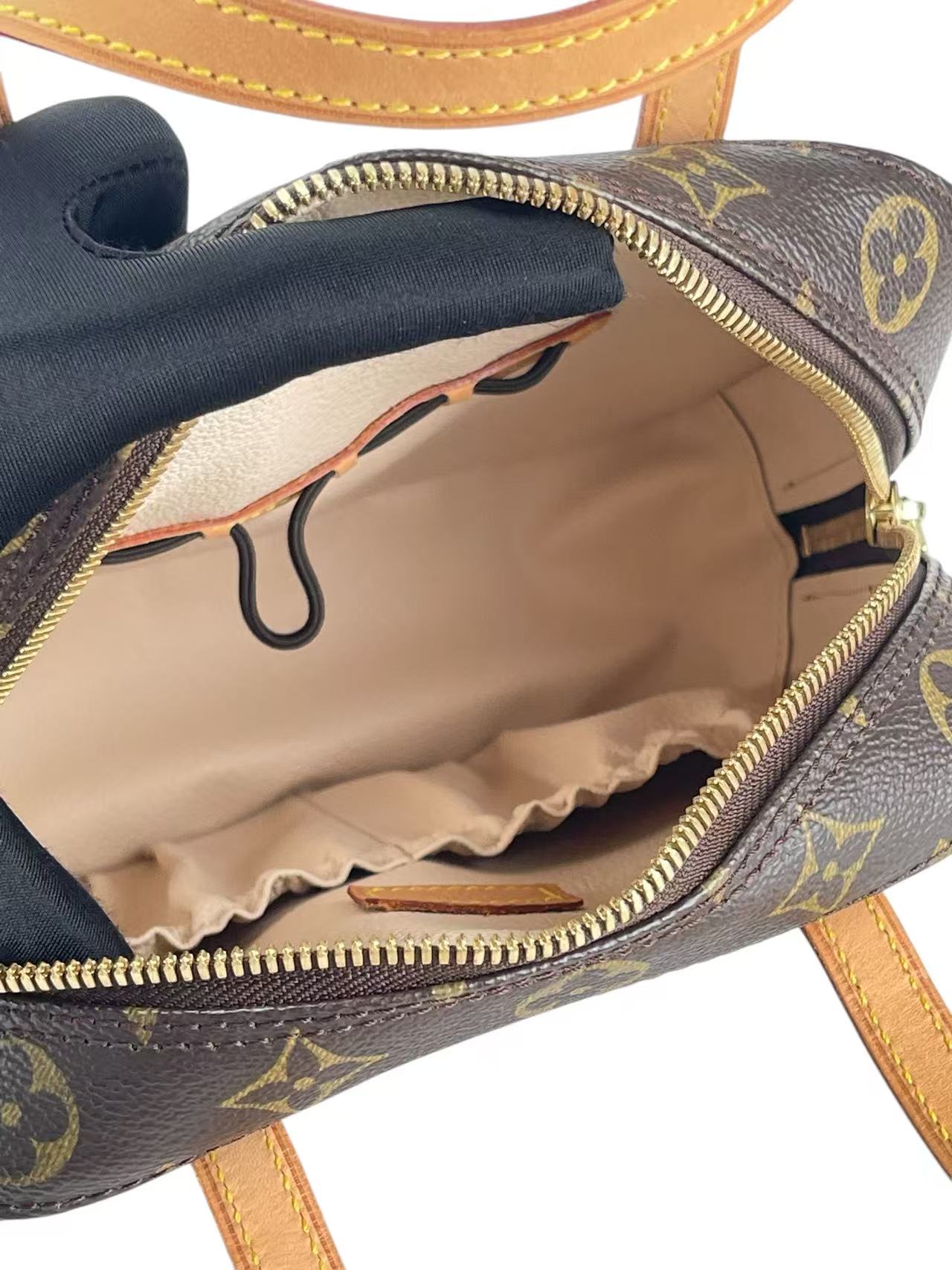 LOUIS VUITTON - Monogram Canvas Spontini Bag