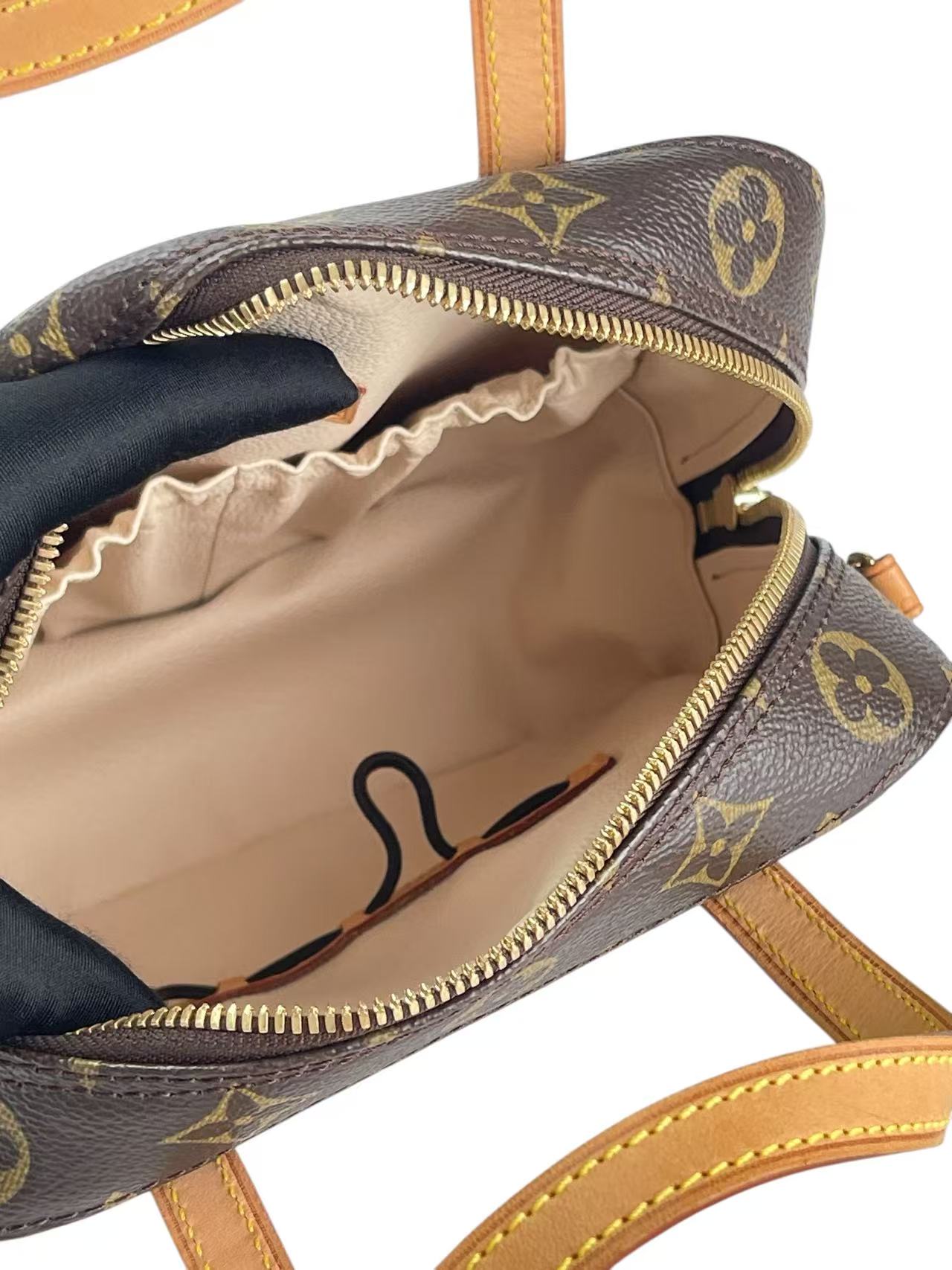 LOUIS VUITTON - Monogram Canvas Spontini Bag