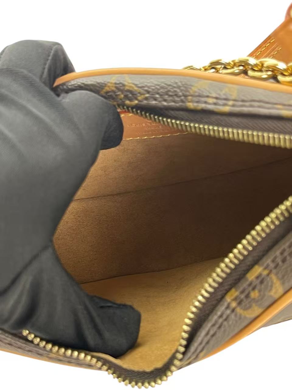 LOUIS VUITTON - Loop Monogram Shoulder Bag Canvas M81098