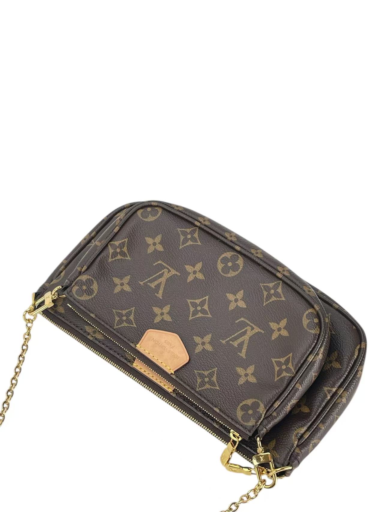 LOUIS VUITTON - Multi Pochette Accessoires Monogram Canvas 
