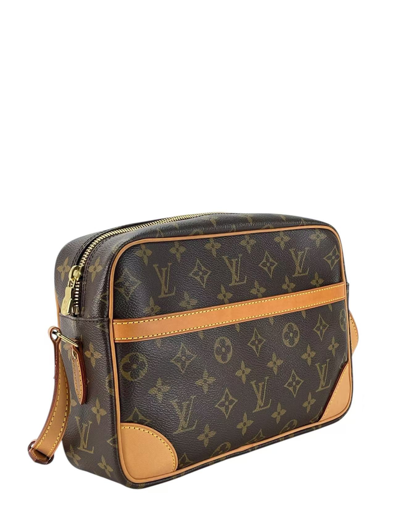 LOUIS VUITTON - Trocadero 27 Shoulder Bag Monogram Canvas