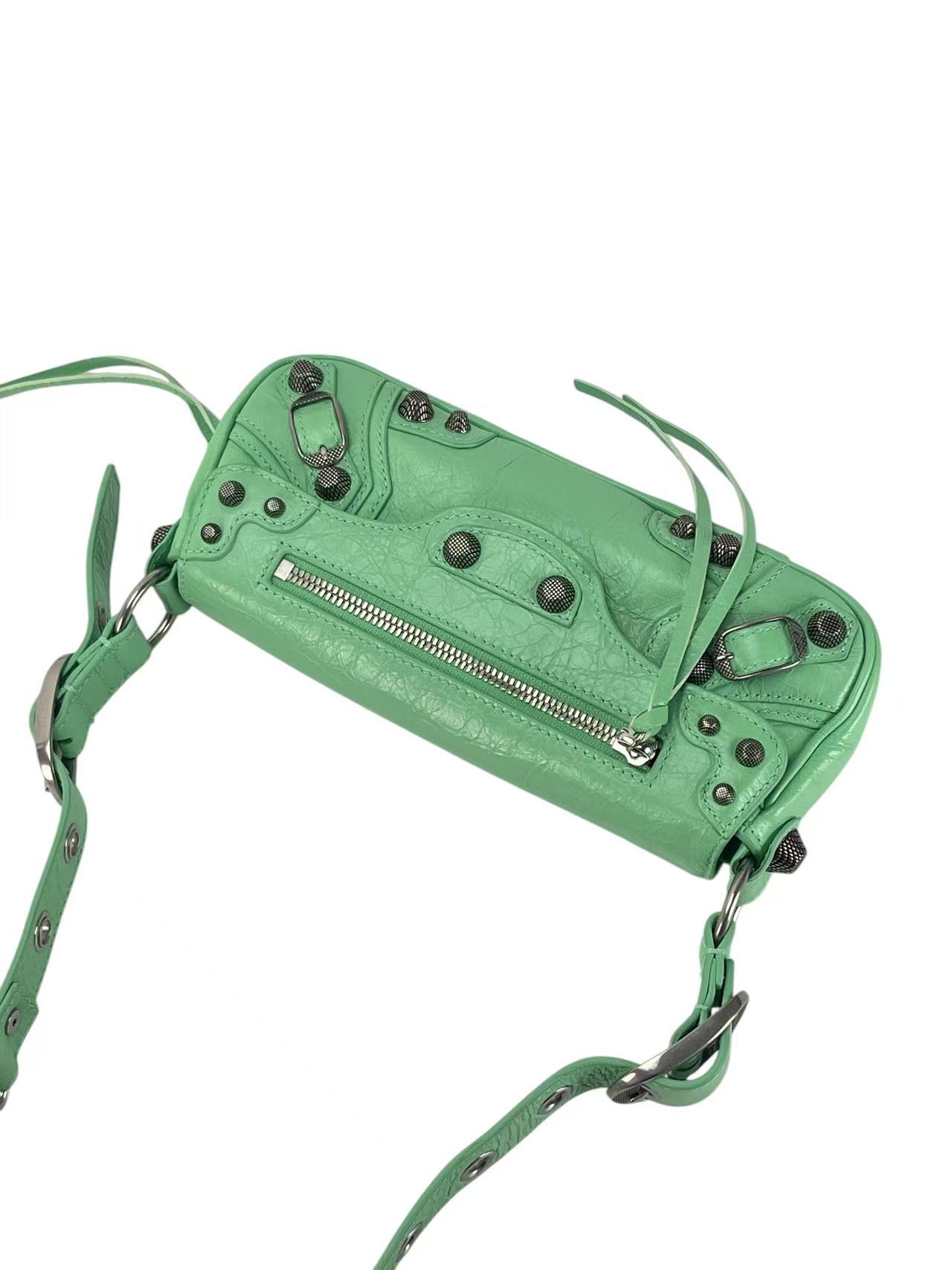 BALENCIAGA - Light Green Calfskin Le Cagole Sling Xs Shoulder Bag