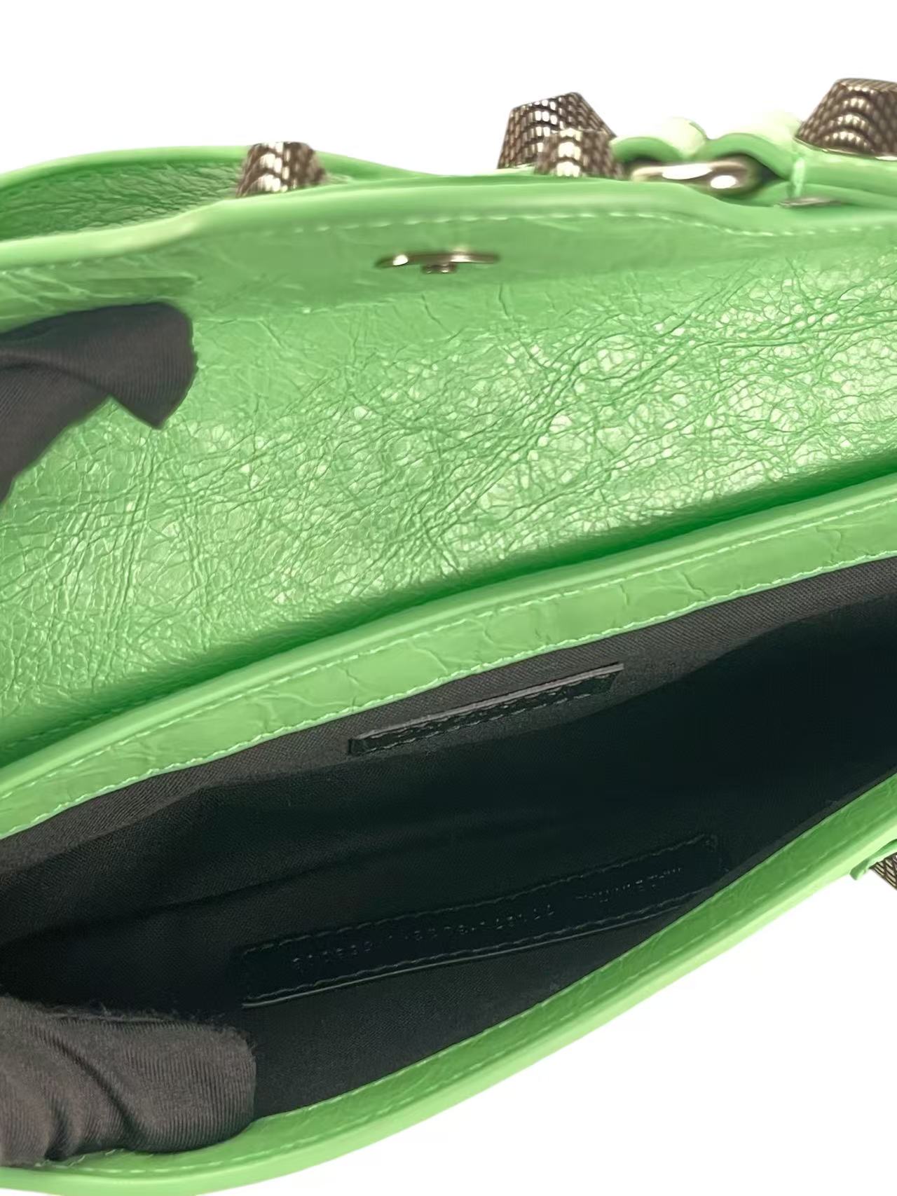 BALENCIAGA - Light Green Calfskin Le Cagole Sling Xs Shoulder Bag