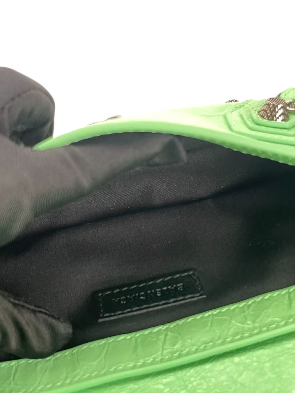 BALENCIAGA - Light Green Calfskin Le Cagole Sling Xs Shoulder Bag