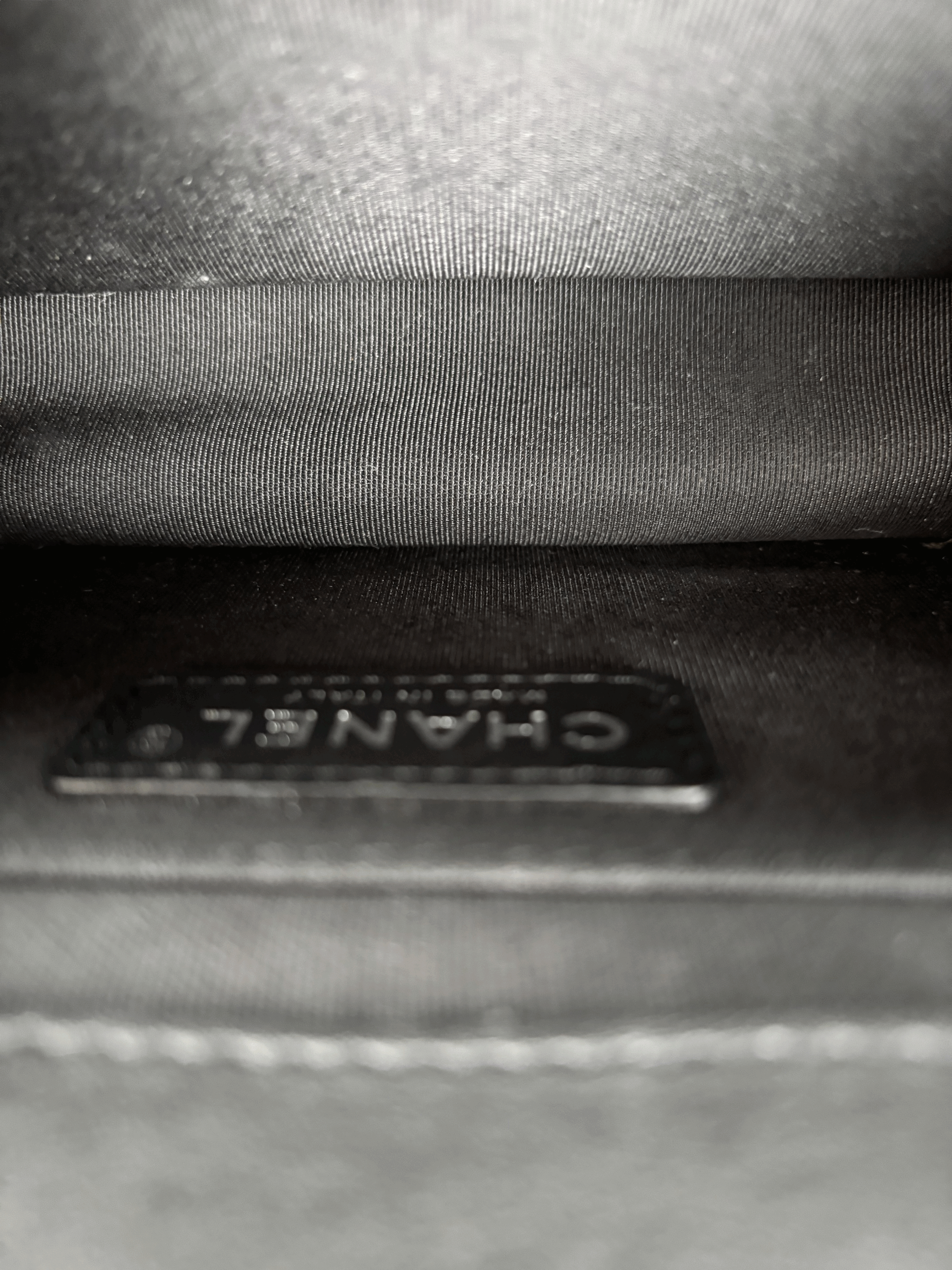 CHANEL - Black Calfskin Mini CC Box Flap Grained Bag