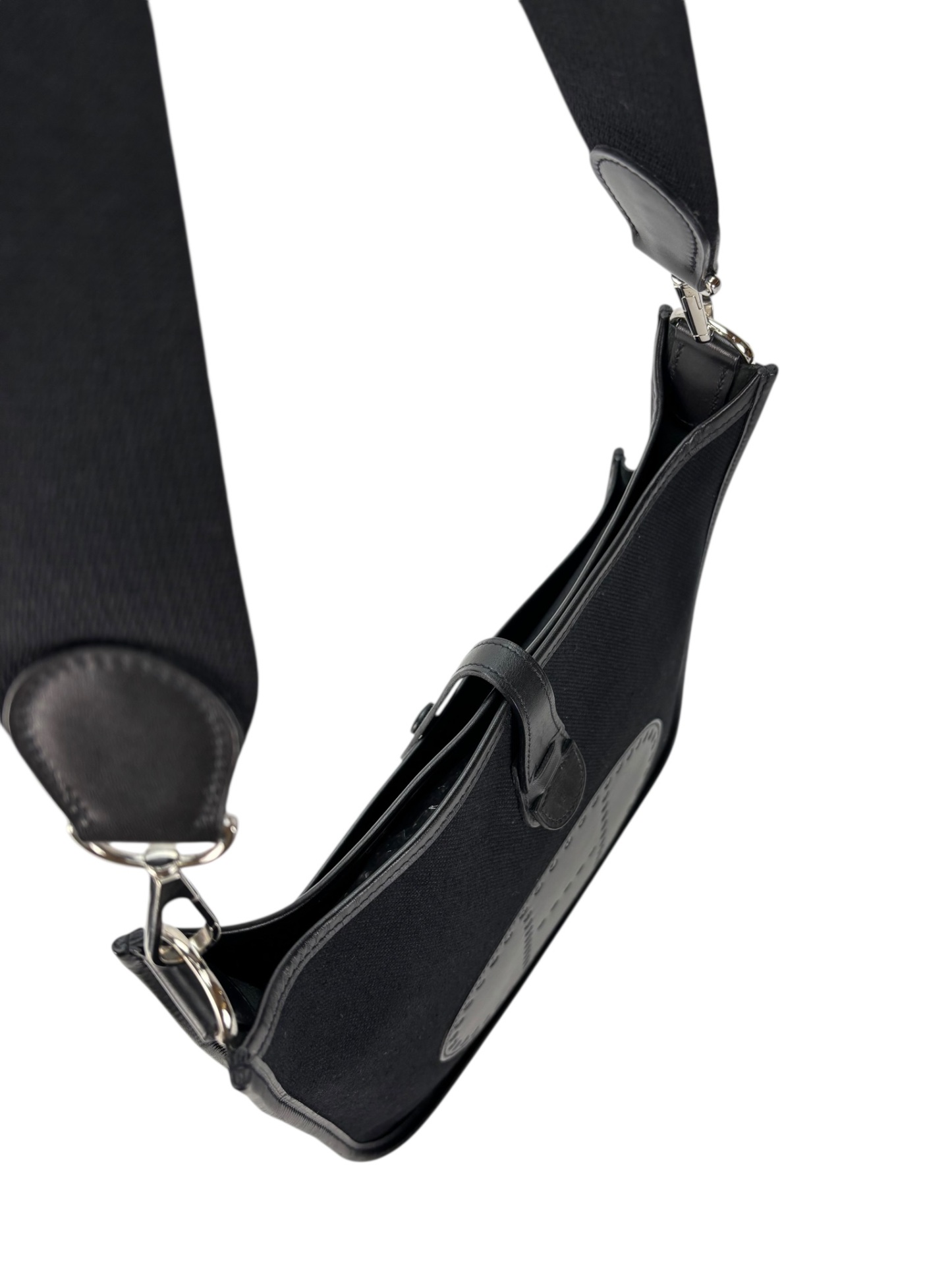 HERMES - Evelyne PM Evelyne 29 Canvas Palladium Hardware