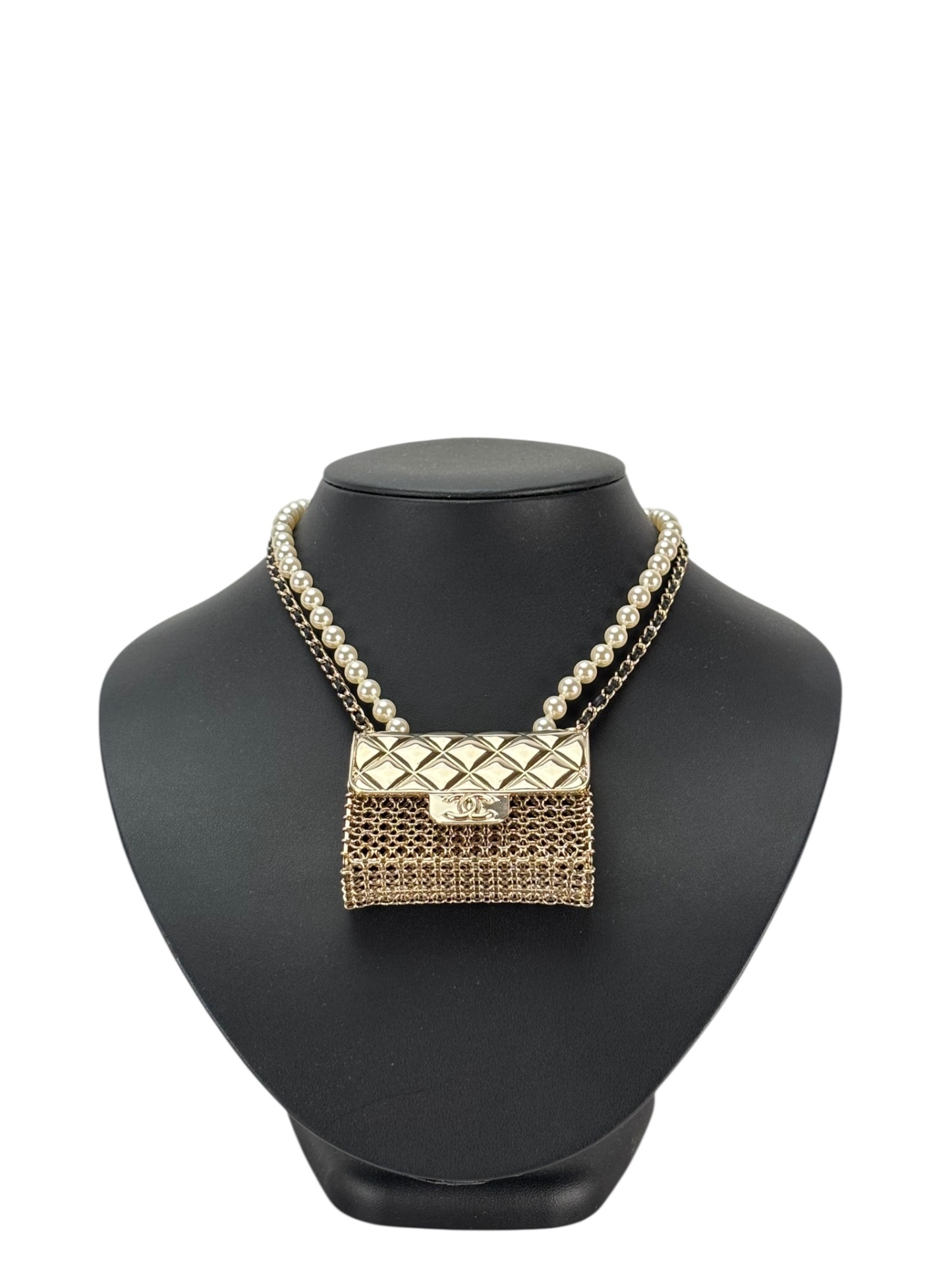 CHANEL - 21S Gold Metal Faux Pearls Tiny Bag Pendant Necklace