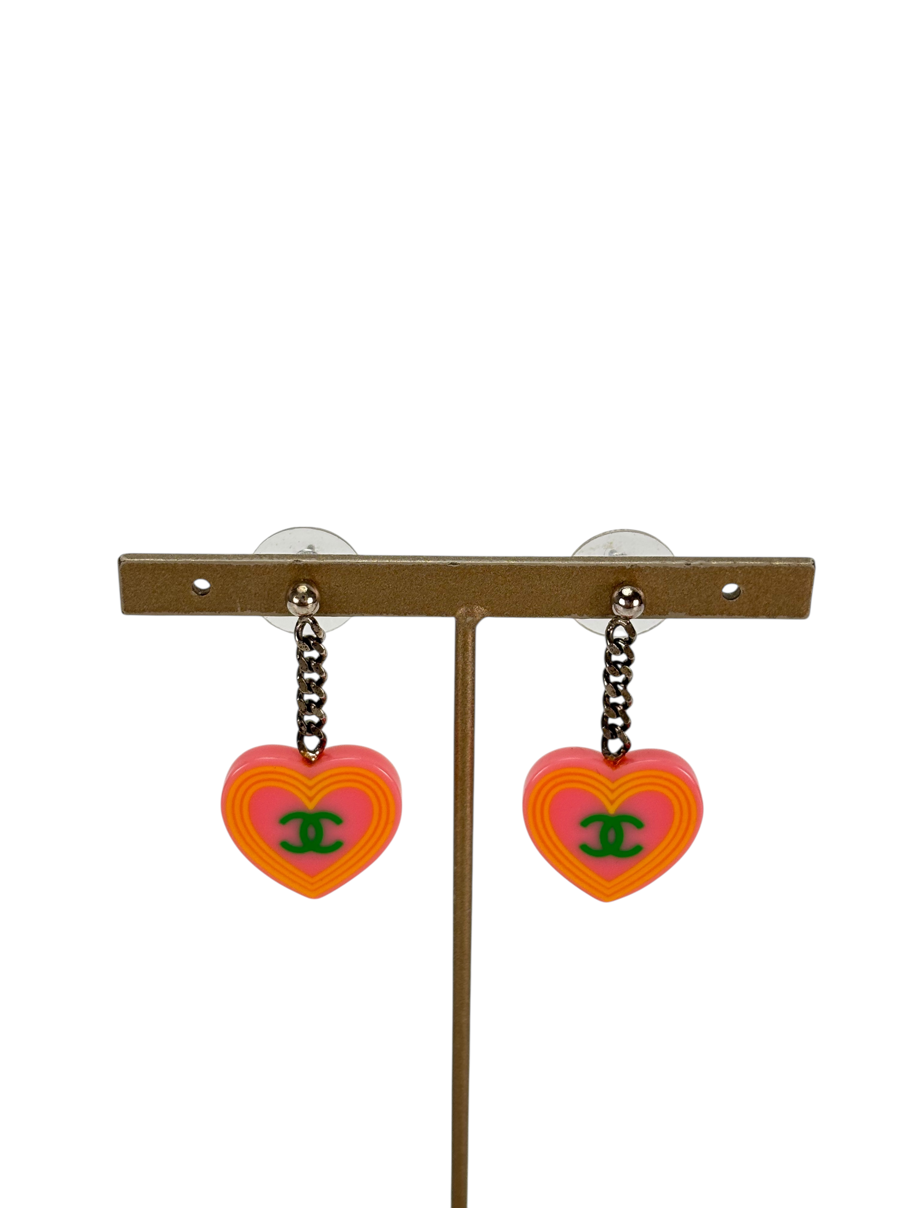 CHANEL - 04C Pink CC Heart Earrings