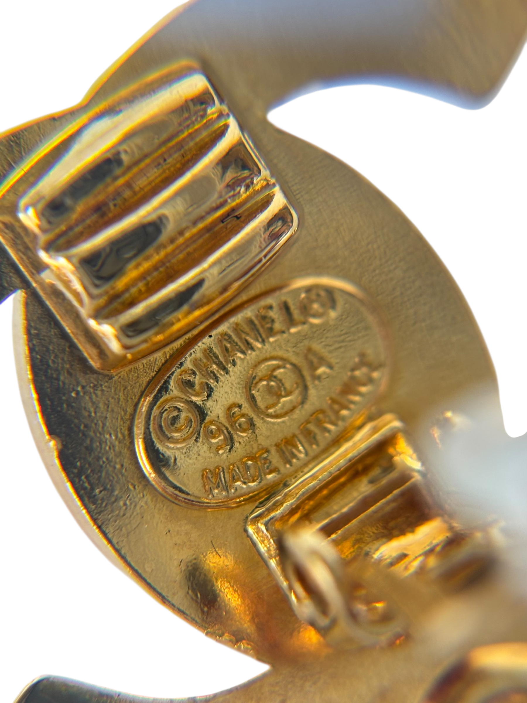 CHANEL - 96A Gold Pearl  Coco Mark Turnlock Teardrop Earrings