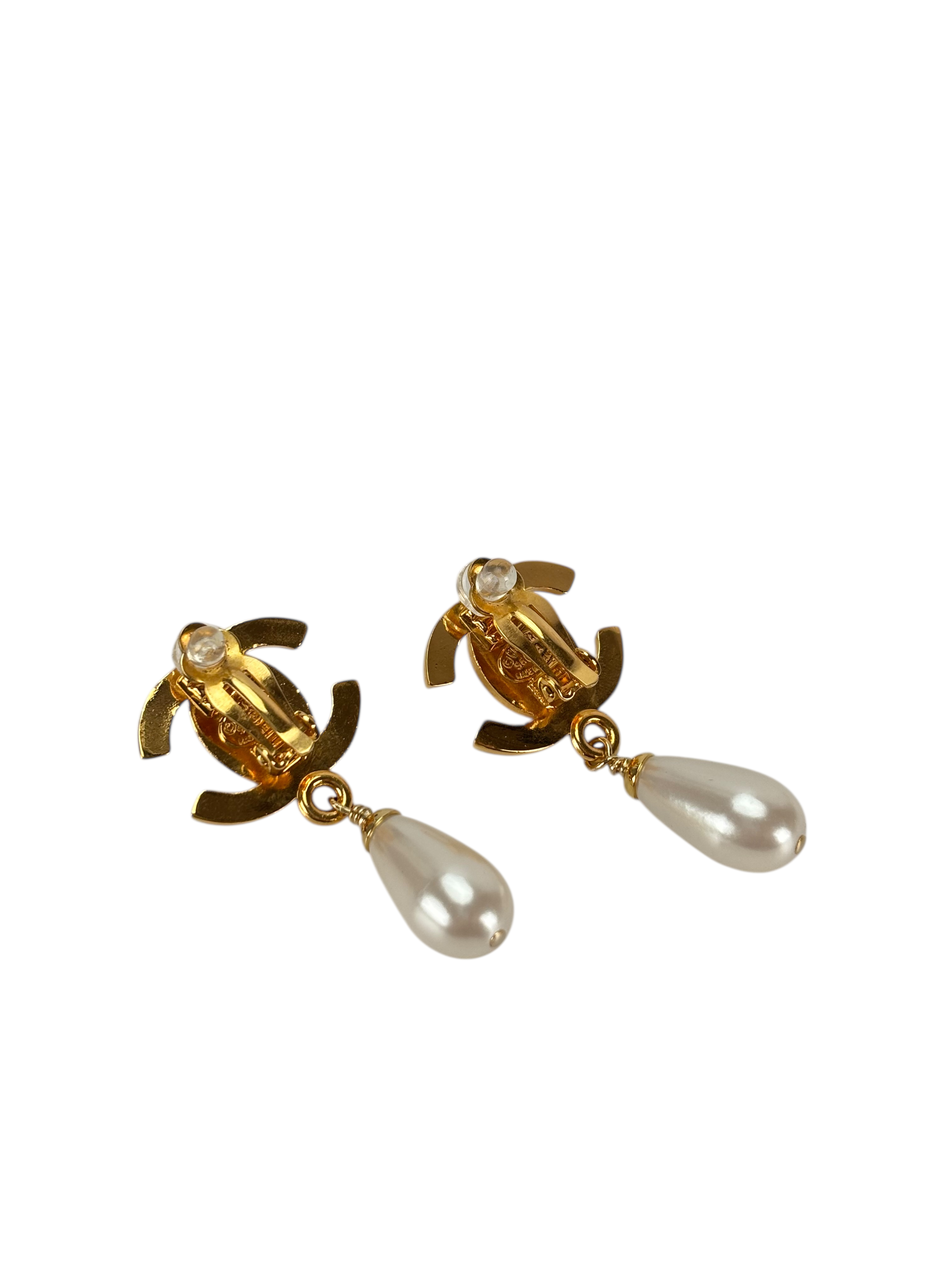 CHANEL - 96A Gold Pearl  Coco Mark Turnlock Teardrop Earrings