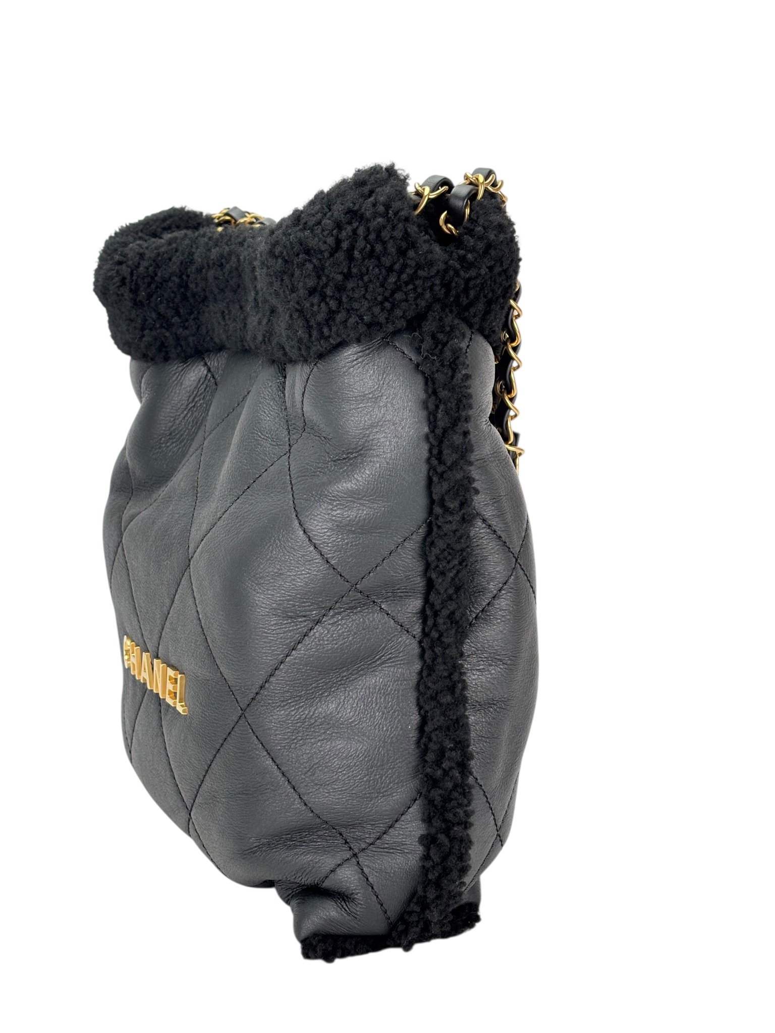 CHANEL - 22 Bag Black Lambskin Gold Hardware Small