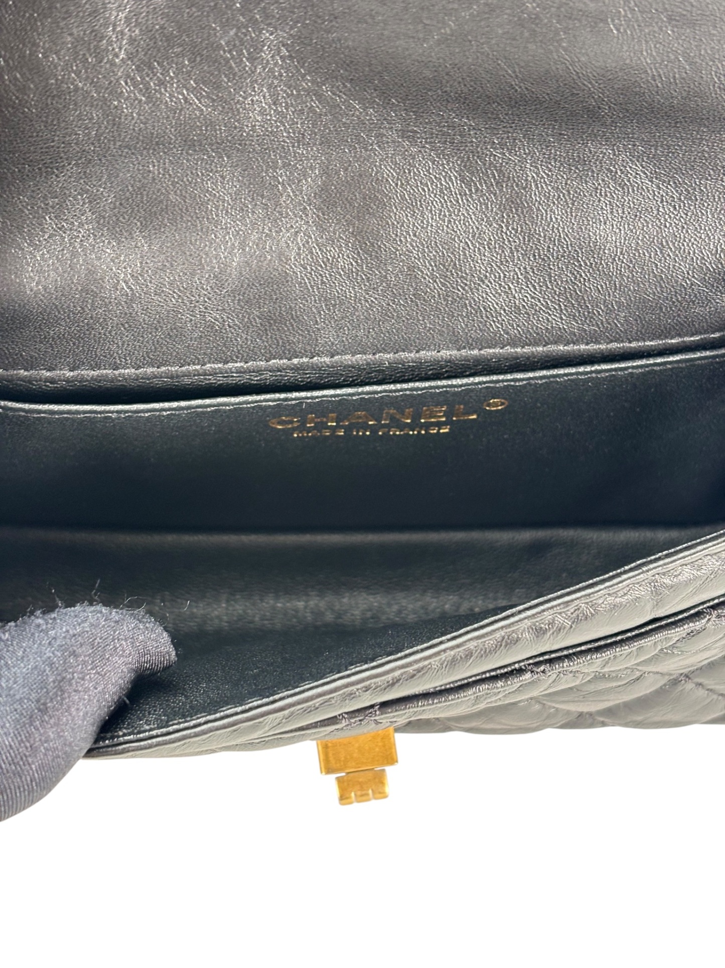 CHANEL - 2.55 Reissue Black Calfskin Belt Bag Quilted Aged