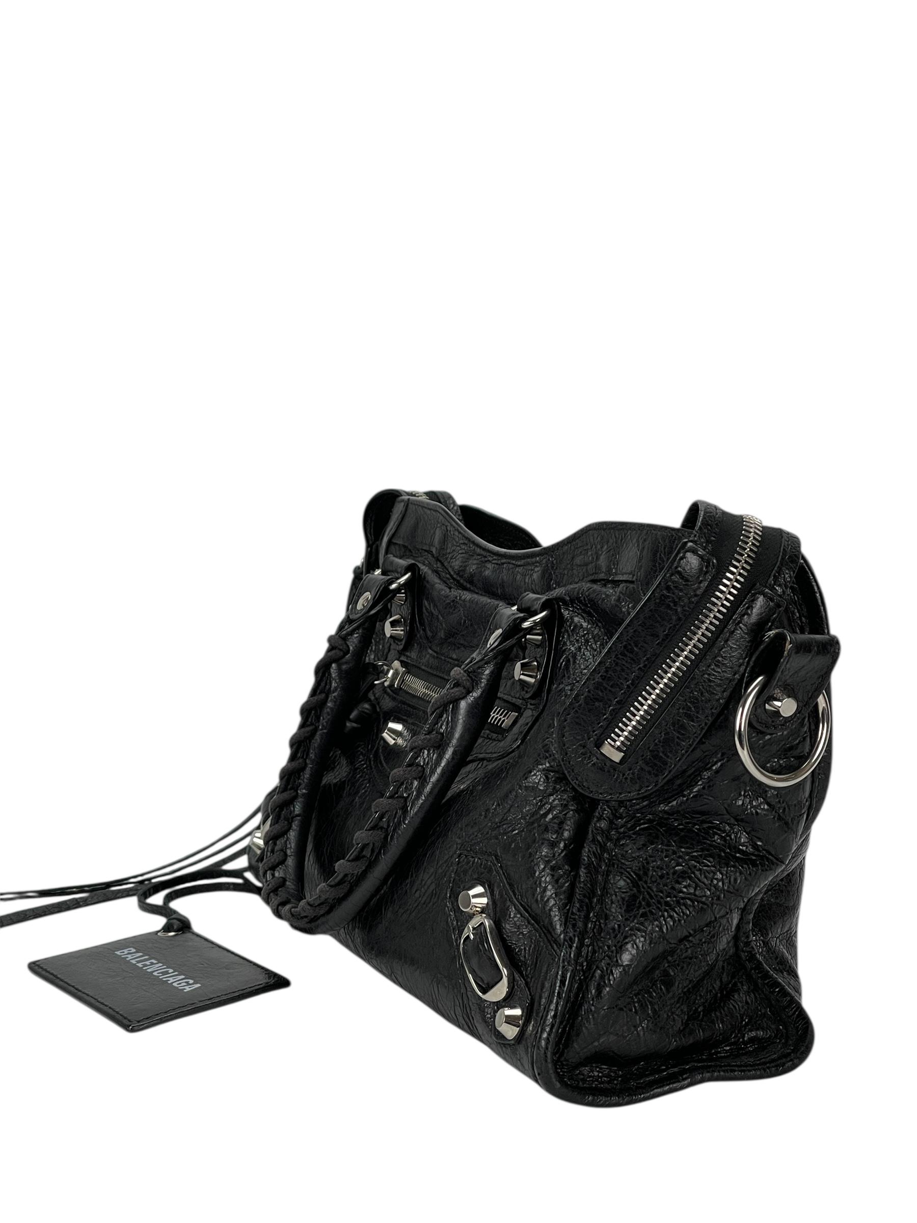 BALENCIAGA - Black Calfskin Motorcycle City Bag – Camellia Vintage